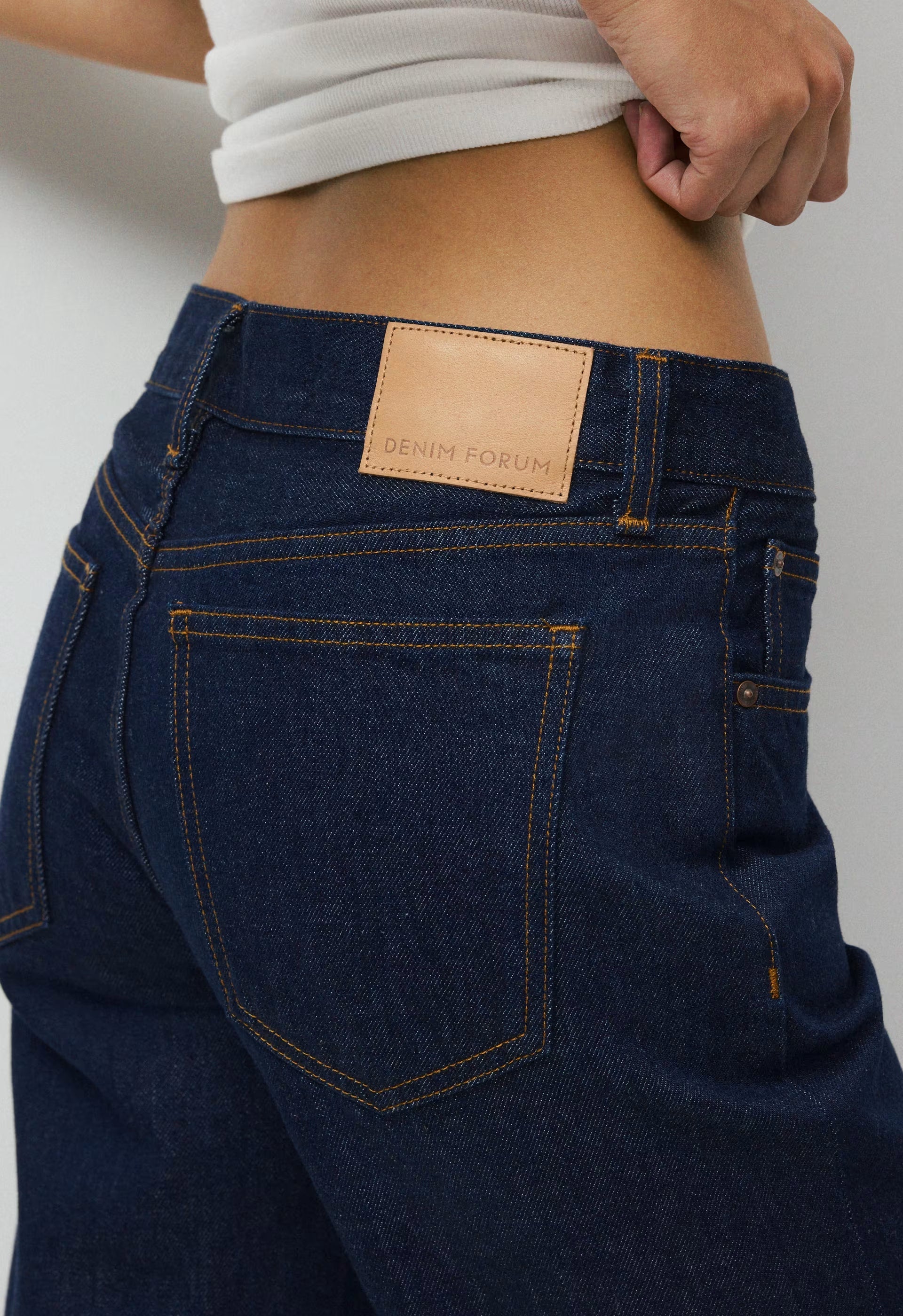 Denim Forum The Farrah Lo-Rise Wide Jean - BLACK EYELINER