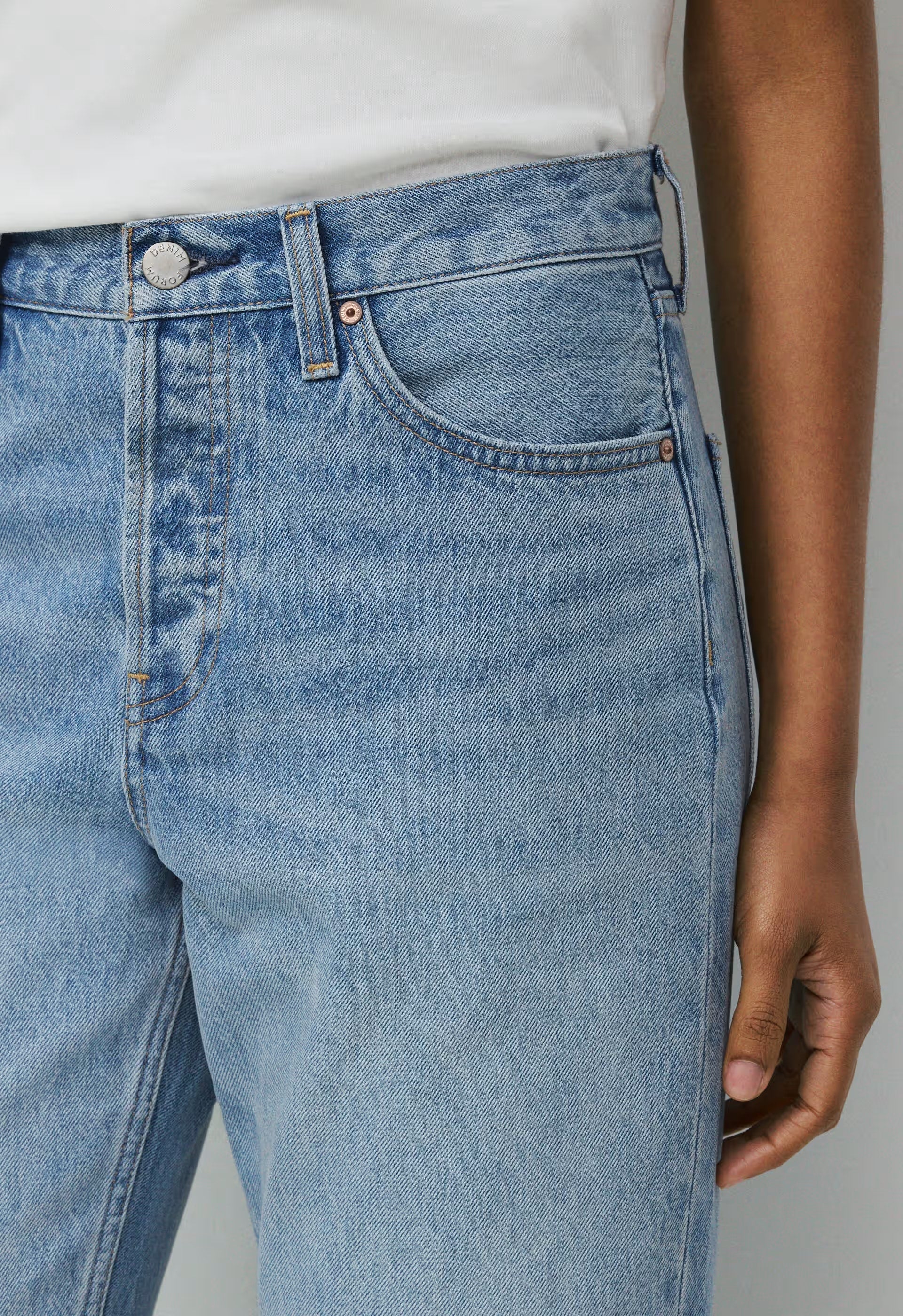 Denim Forum 004 Hi-Rise Straight Jean - 7 YRS BLEU TABOO