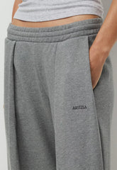 Terry Sweatfleece Mega Pleated Sweatpant - HEATHER DARK GREY