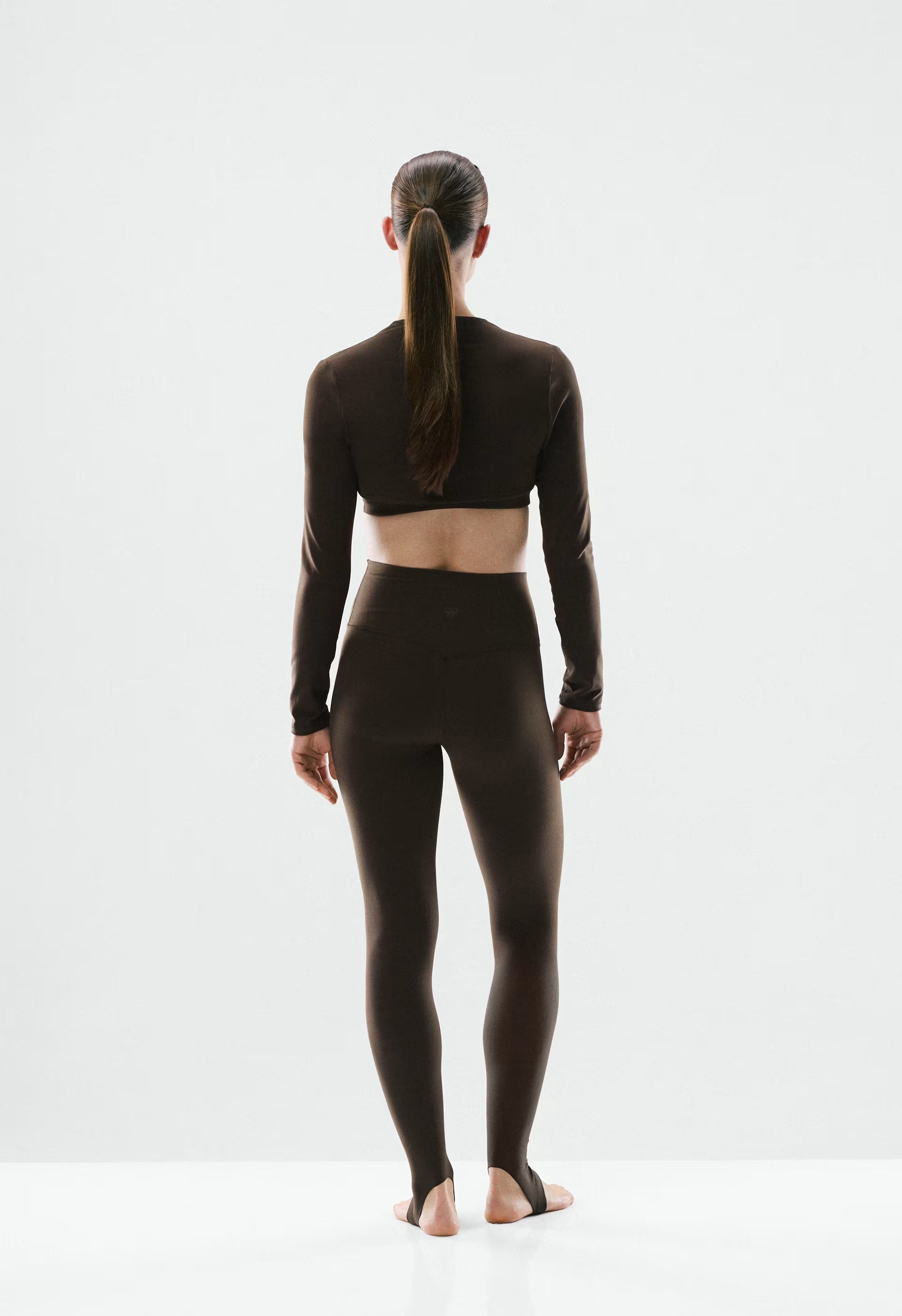 BUTTER Cheeky Hi-Rise Stirrup Legging - CACAO NIB BROWN