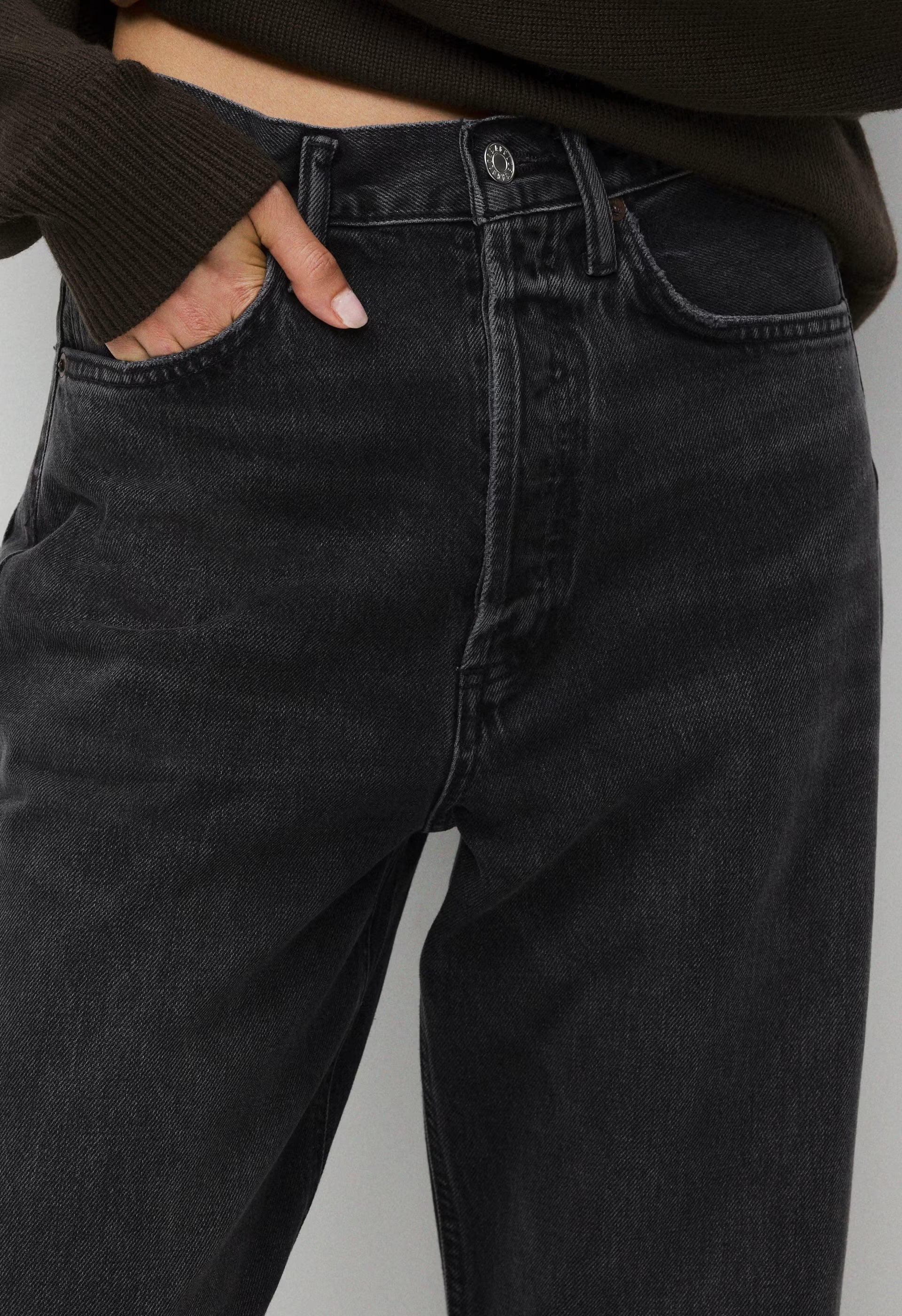 AGOLDE Vintage Loose Jean - TRANSLATION