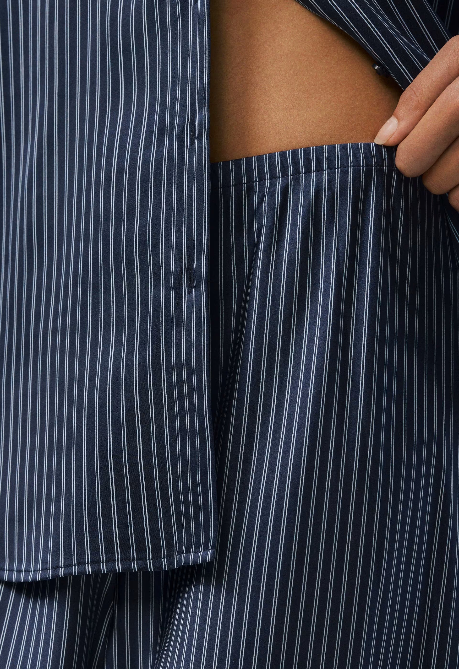 Express Silk Pant - ADMRL NVY/ SSD CRM