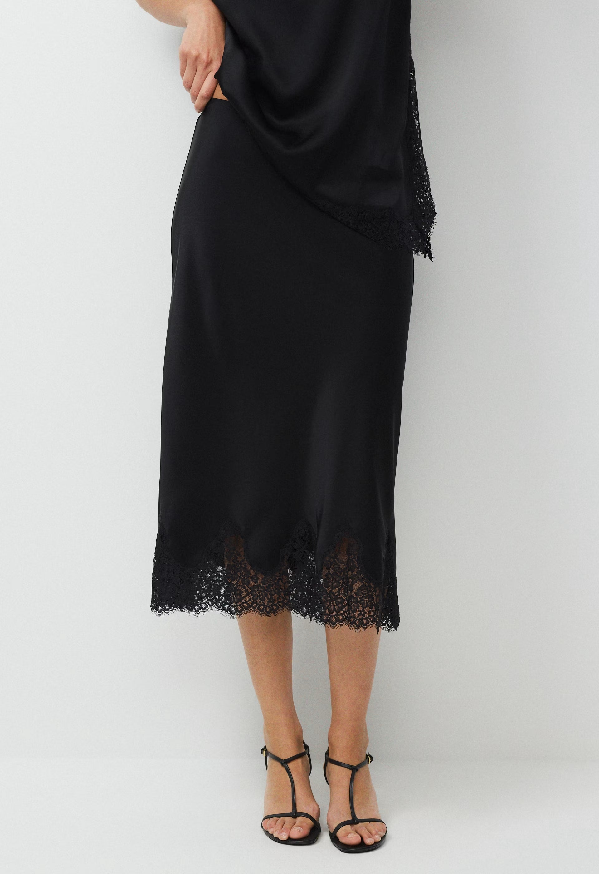 Henrietta Satin Skirt - BLACK/BLACK