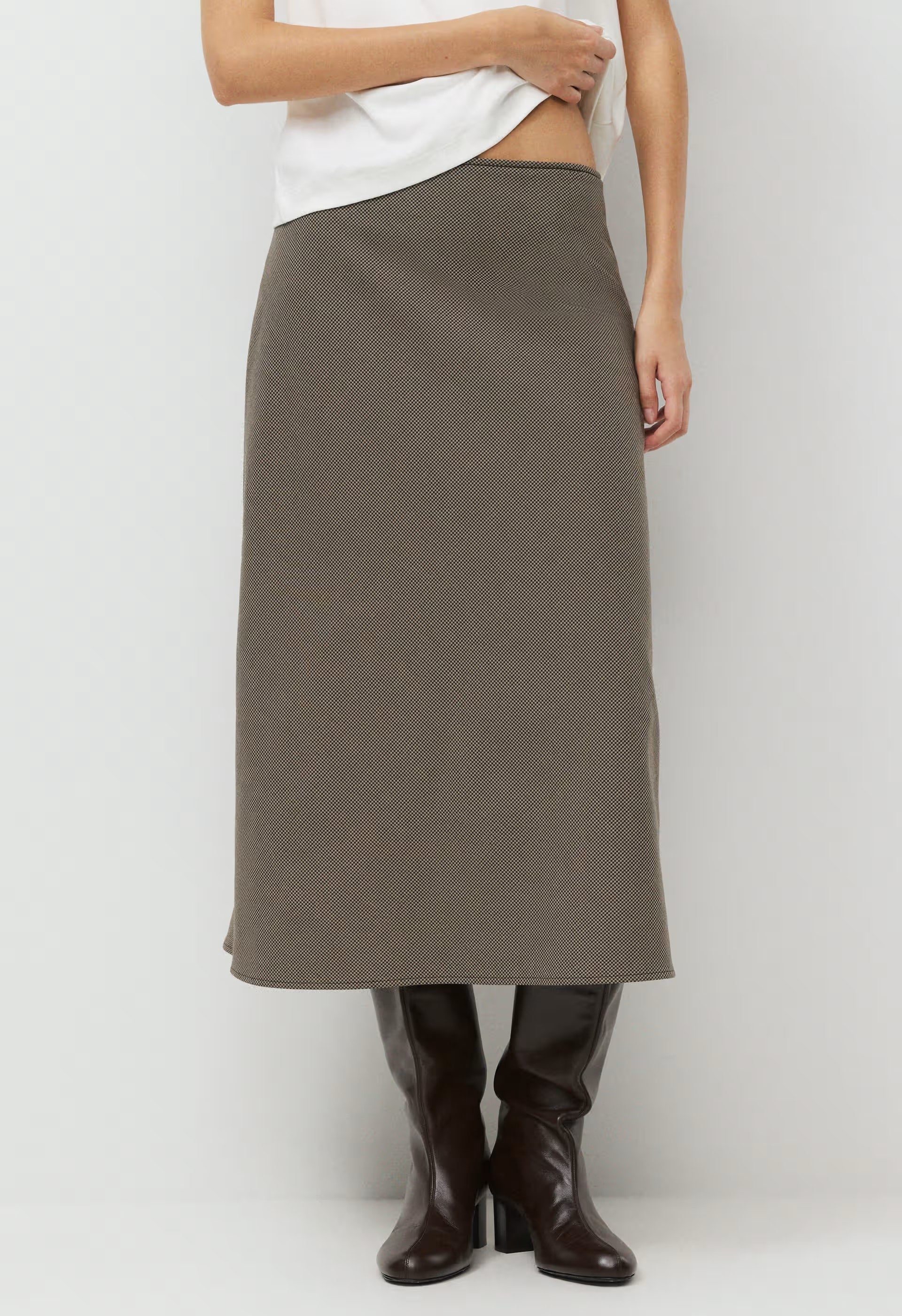Devotion Skirt - NOMAD TAUPE / BLACK