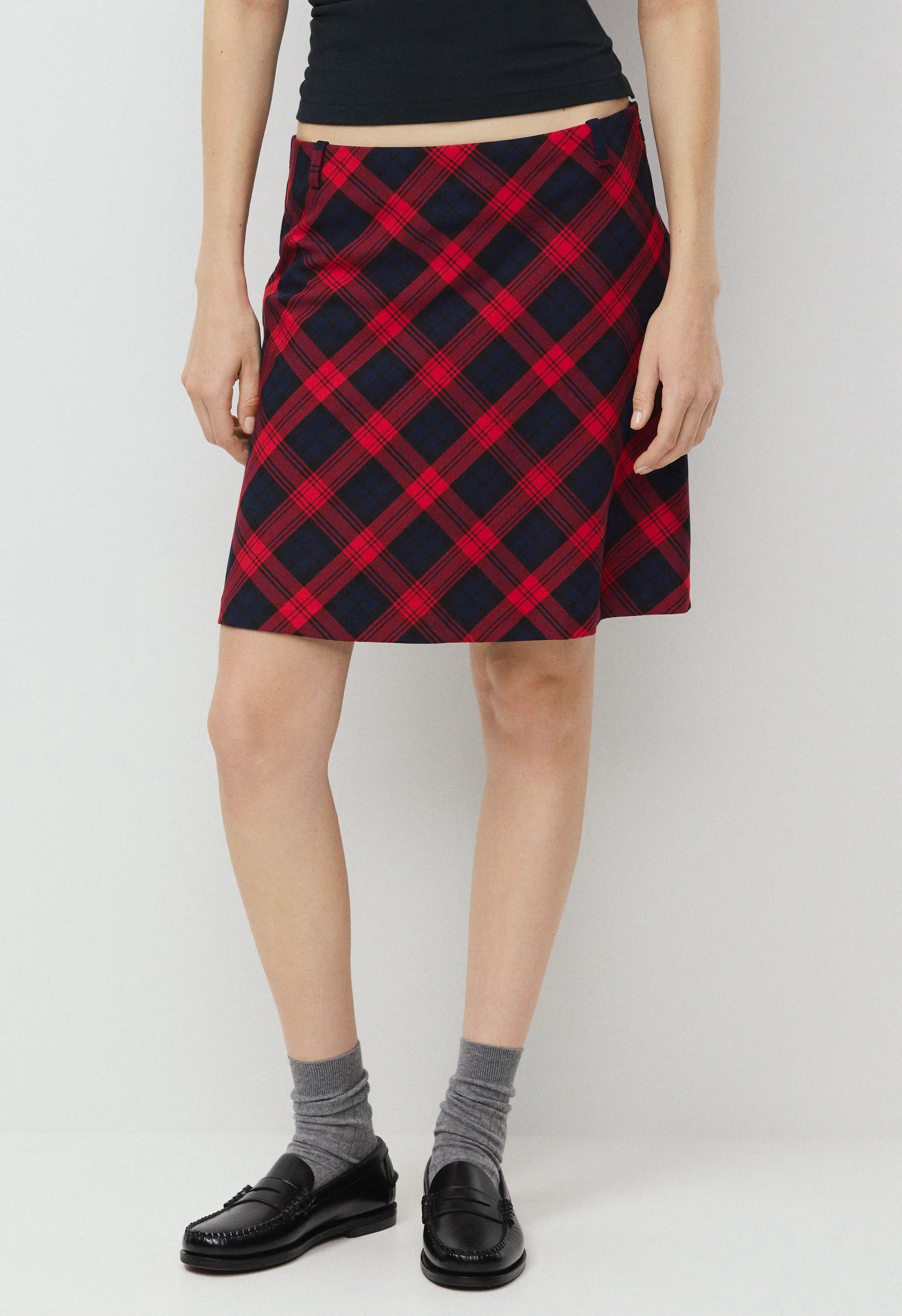 Clarissa Skirt - ADMRL NVY/FLSG RED