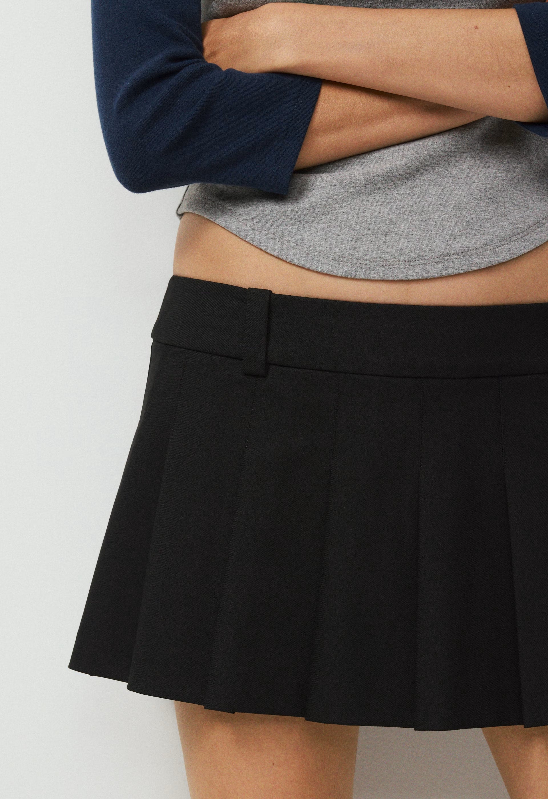 Olive Super Lo-Rise Micro Skort - BLACK