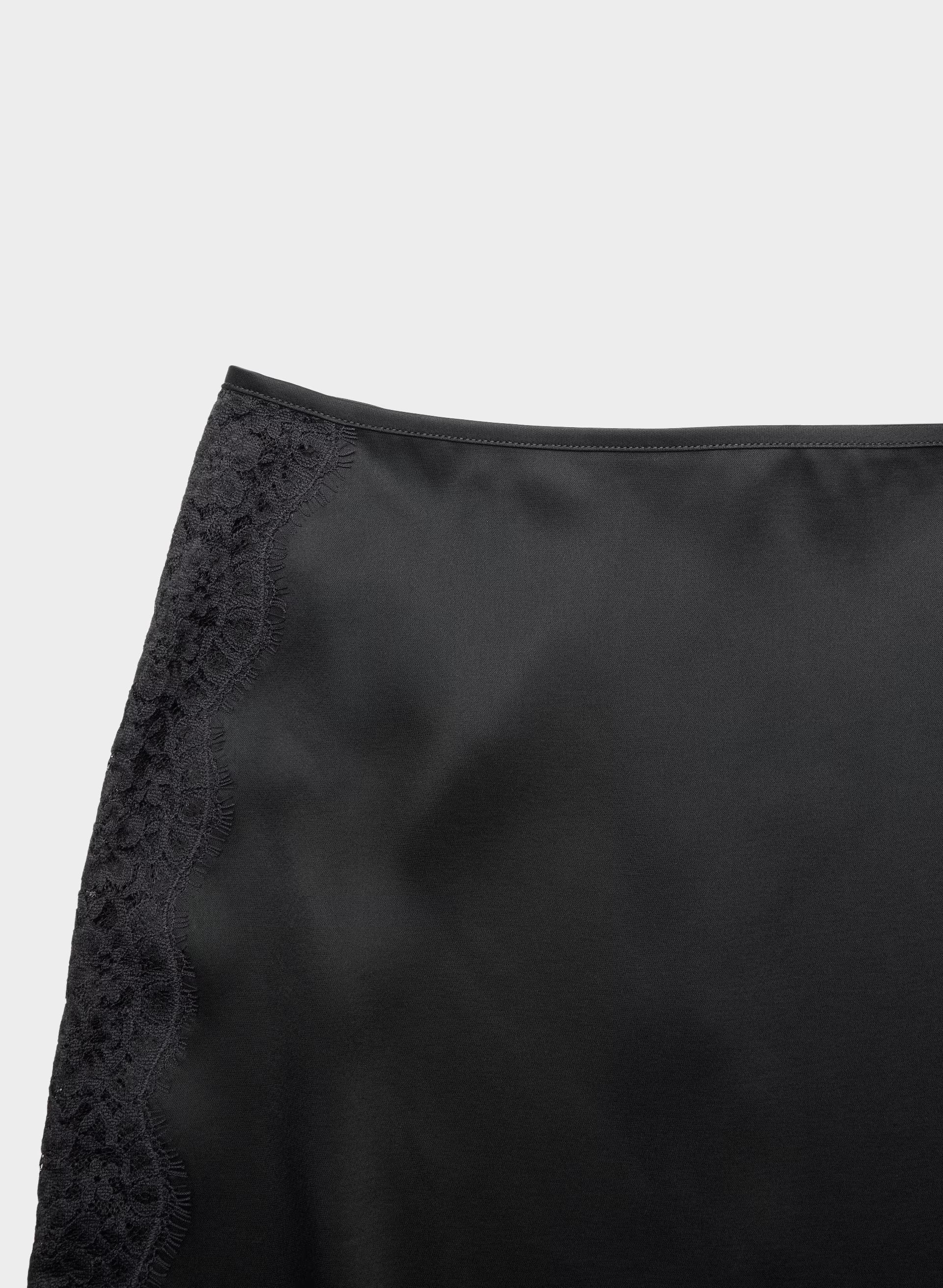 Rosehip Skirt - BLACK/BLACK