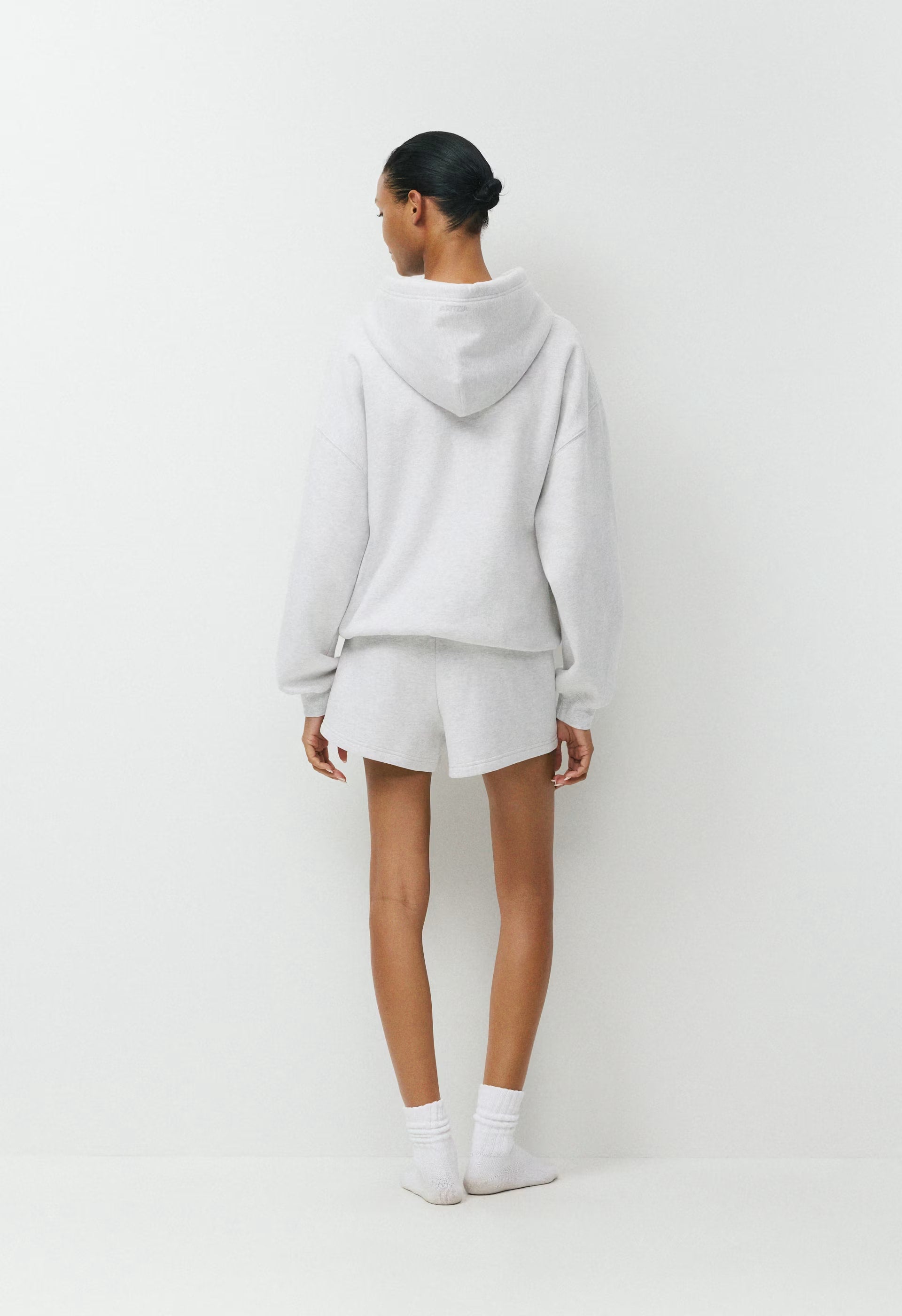 Cozy Sweatfleece Perfect Hi-Rise Mini Short - HEATHER CLOUD WHITE