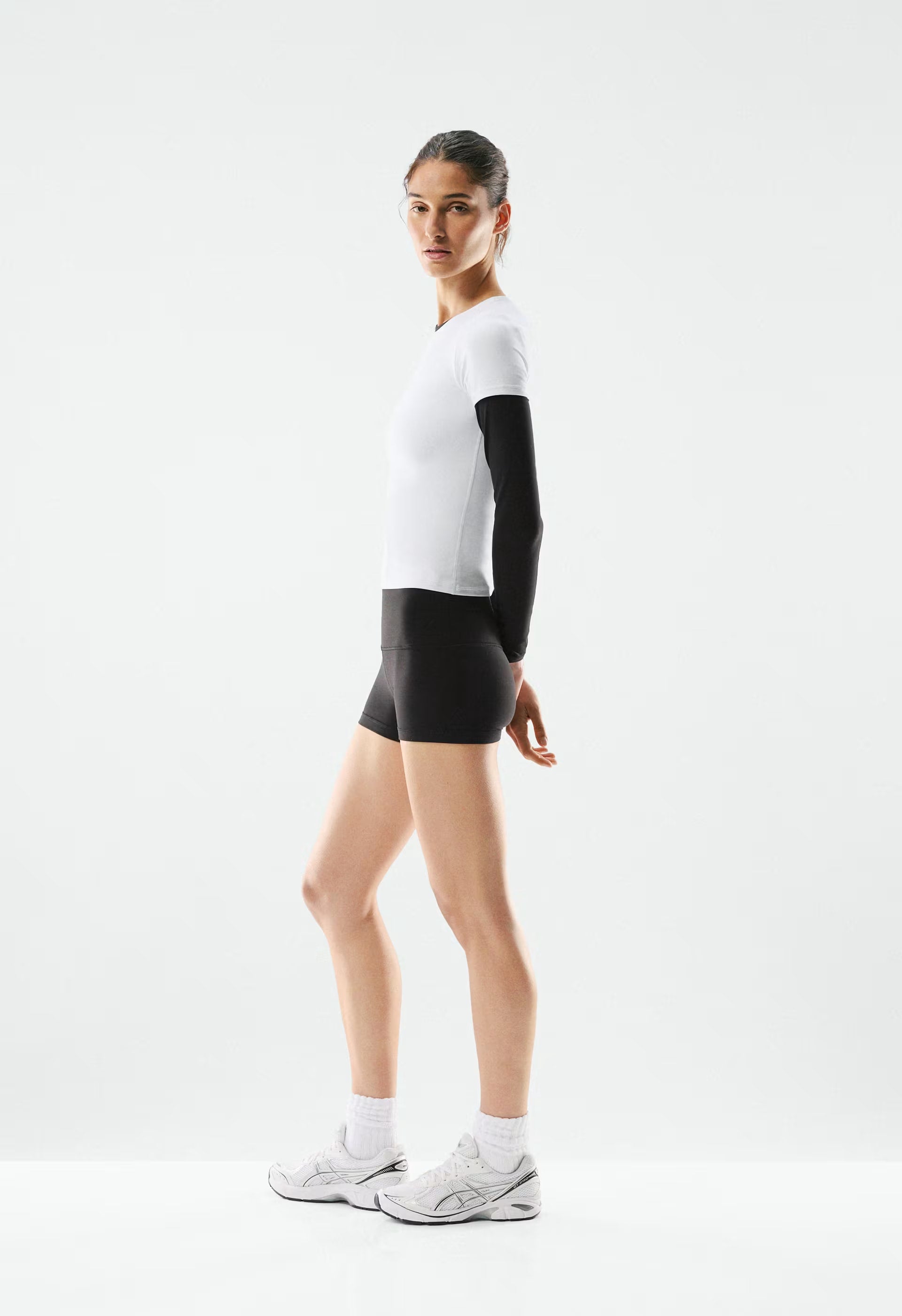 BUTTER Cheeky Hi-Rise 3 Short - BLACK