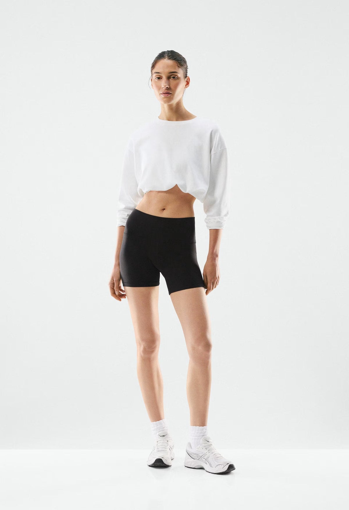 BUTTER Cheeky Hi-Rise 5 Short - BLACK