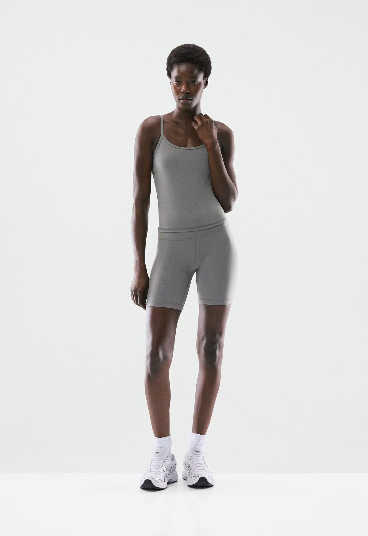 BUTTER Cheeky Hi-Rise 7 Short - DARK GREY