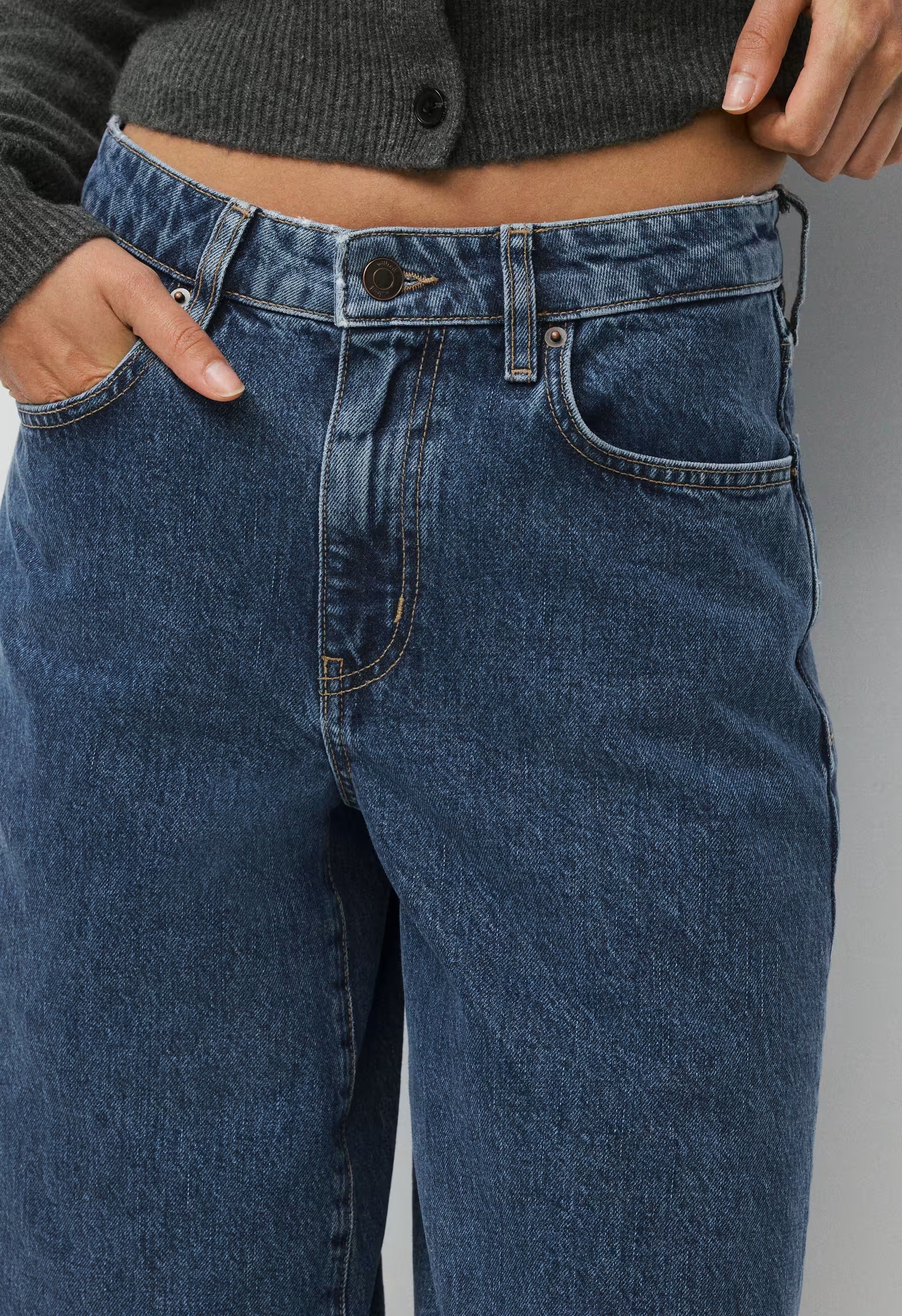 Publicity Below-Knee Denim Short - NO-STRESS MEDIUM BLUE