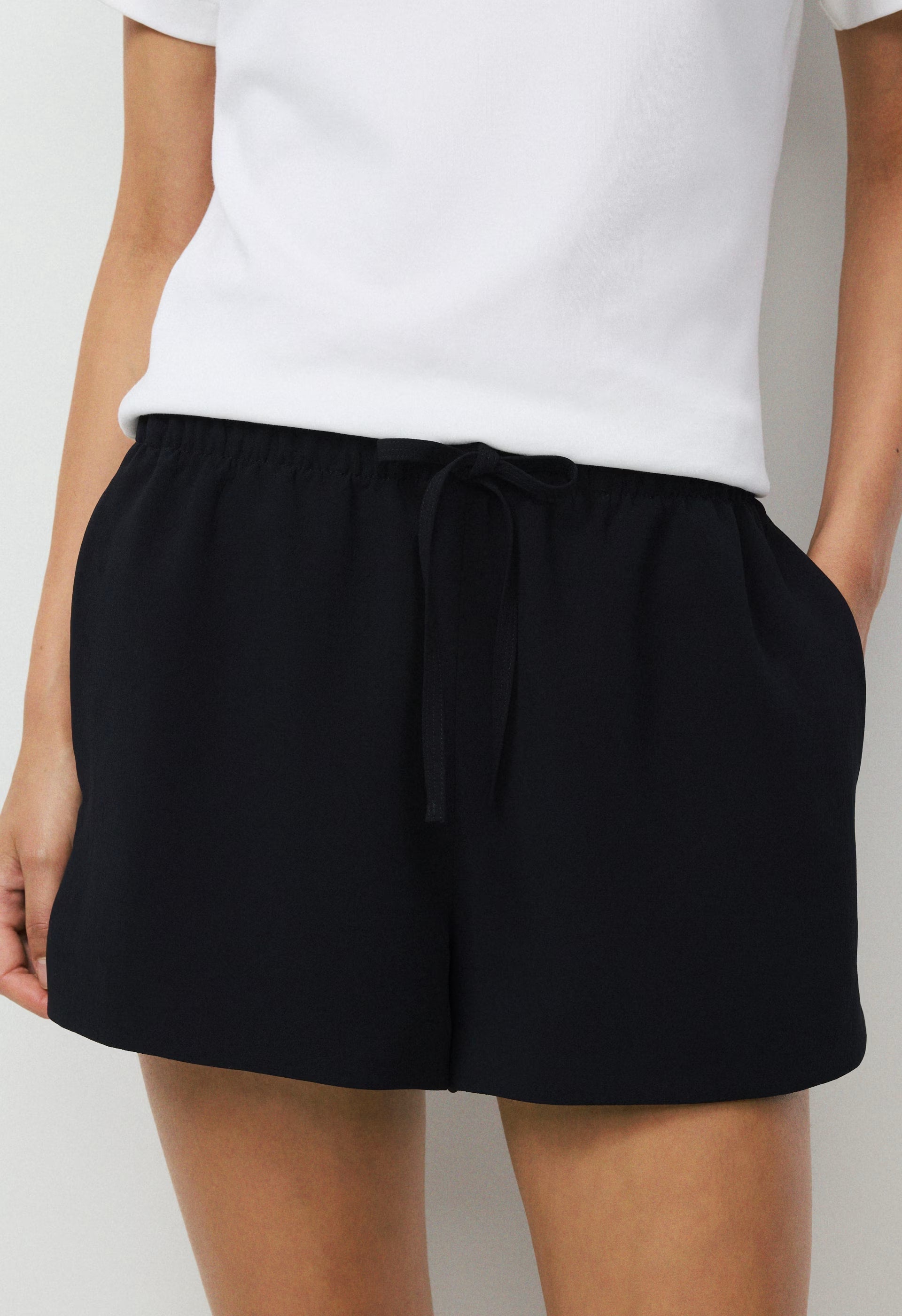 The Lodge Short™ Mini - Crepette™ - BLACK