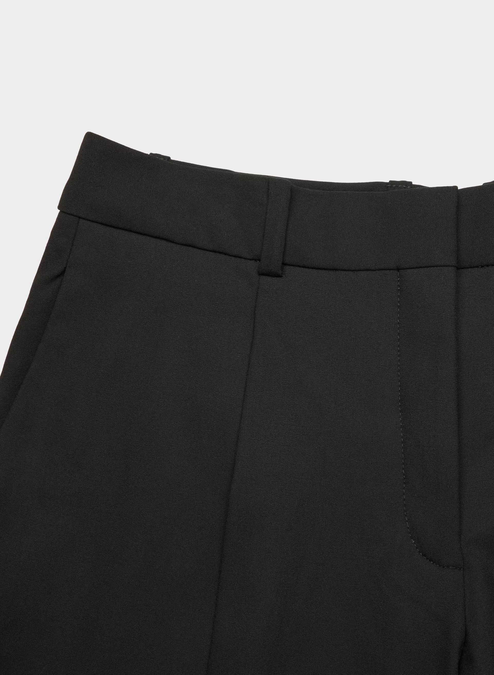 Touchpoint Short - Eversential™ Light - BLACK