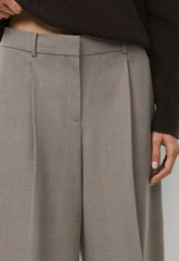 Touchpoint Short - Eversential™ Light - NOMAD TAUPE/COLA TPE