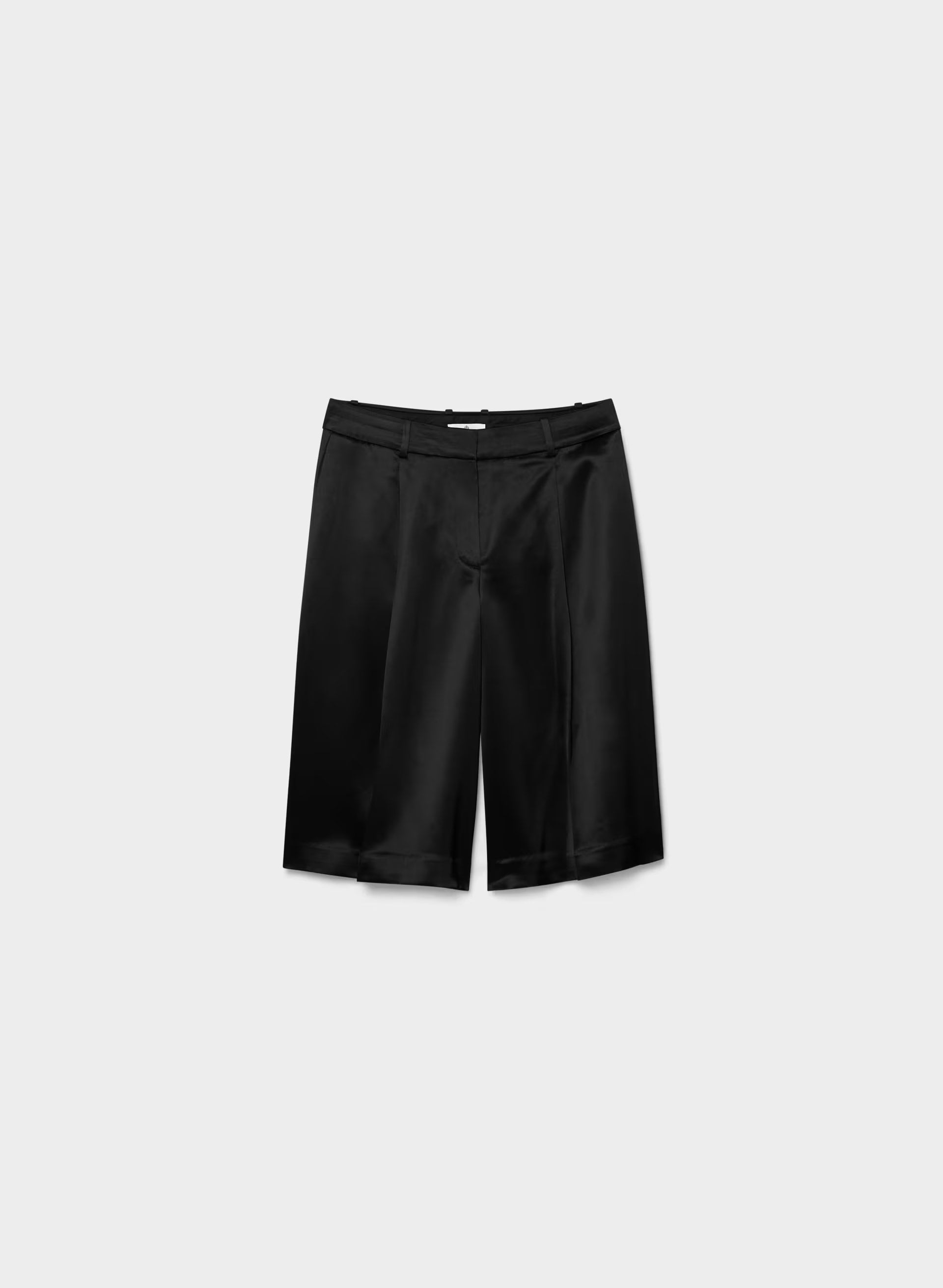 Touchpoint Satin Short - BLACK