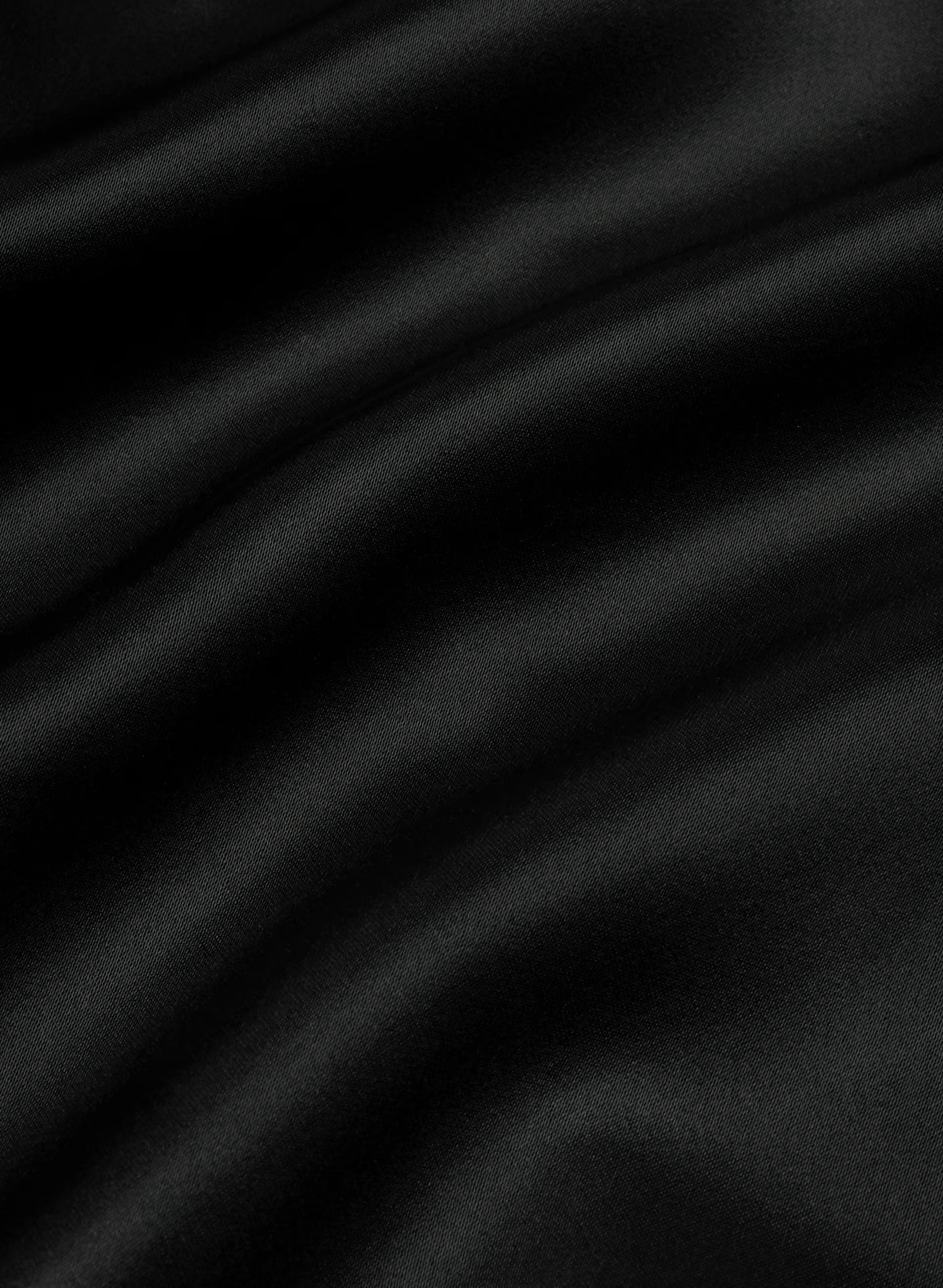Touchpoint Satin Short - BLACK