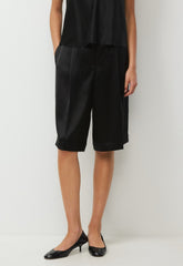 Touchpoint Satin Short - BLACK