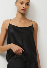 Touchpoint Satin Short - BLACK