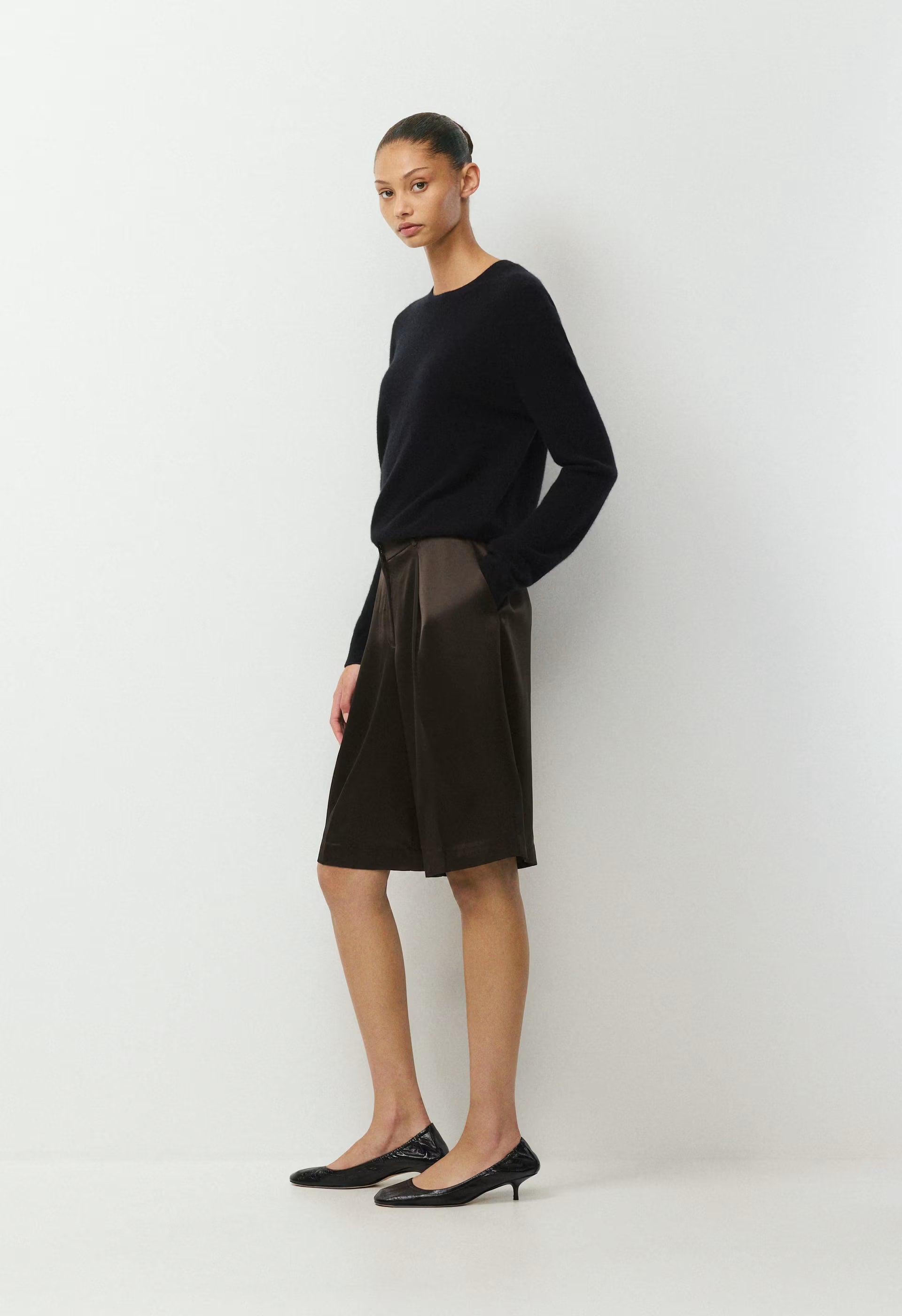 Touchpoint Satin Short - CACAO NIB BROWN