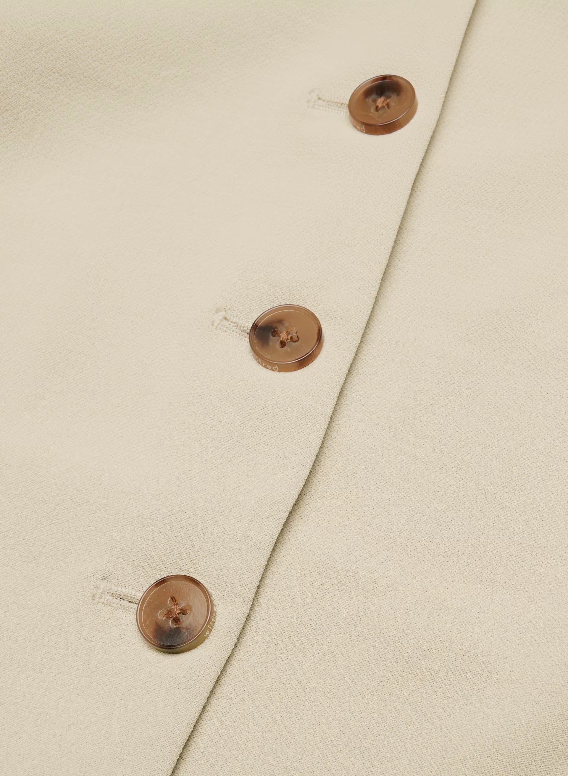 Regal Vest - Crepette™ - MARCONA BEIGE
