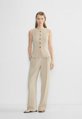 Regal Vest - Crepette™ - MARCONA BEIGE