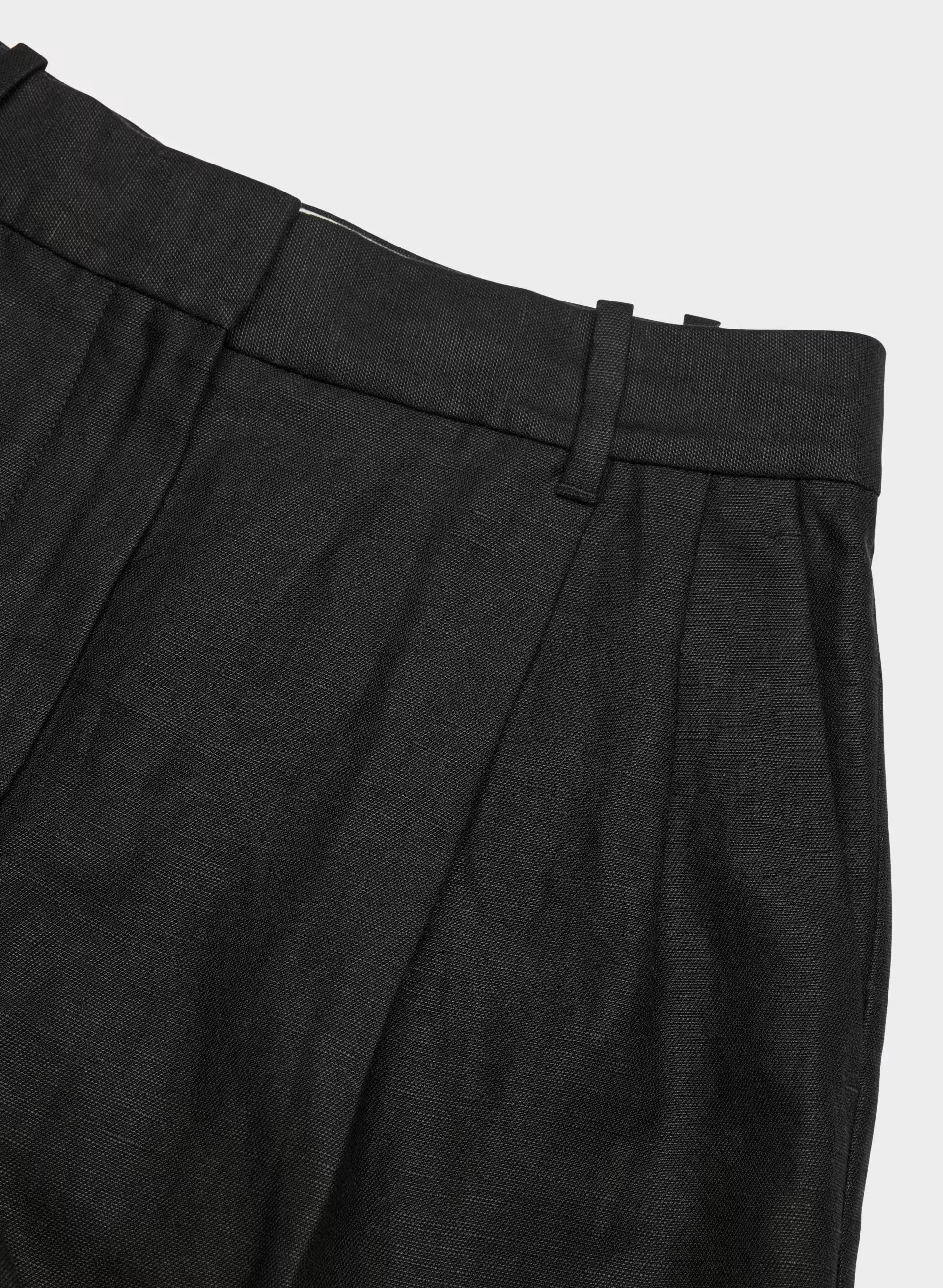 The Effortless Short™ Mini - CruiseLinen™ - BLACK