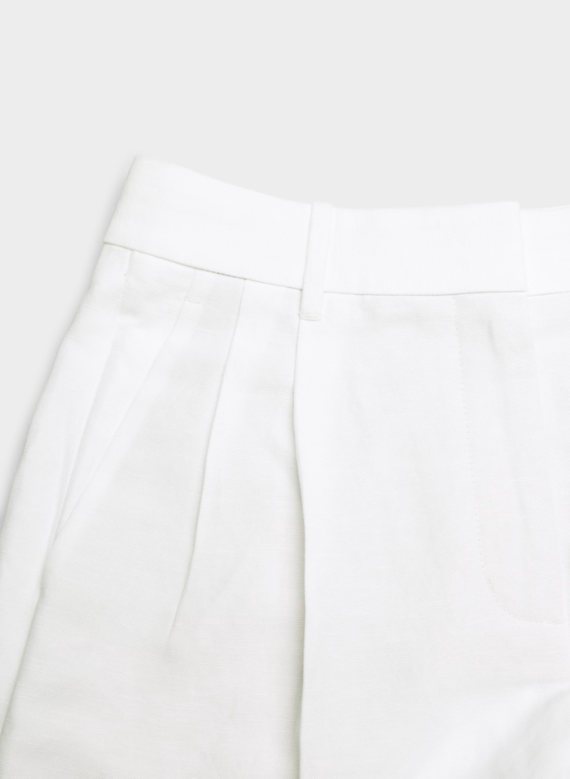 The Effortless Short™ Mini - CruiseLinen™ - WHITE