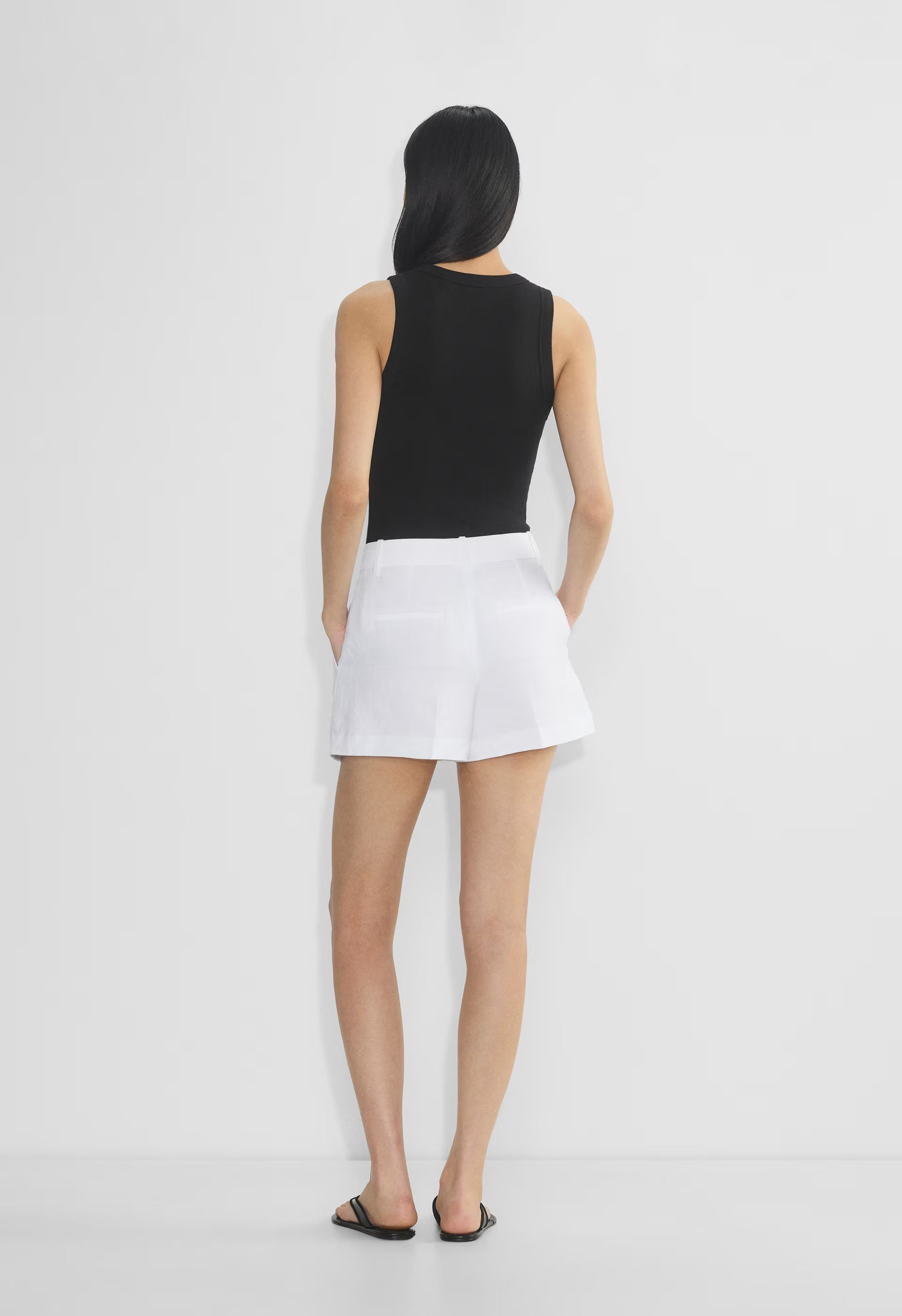 The Effortless Short™ Mini - CruiseLinen™ - WHITE