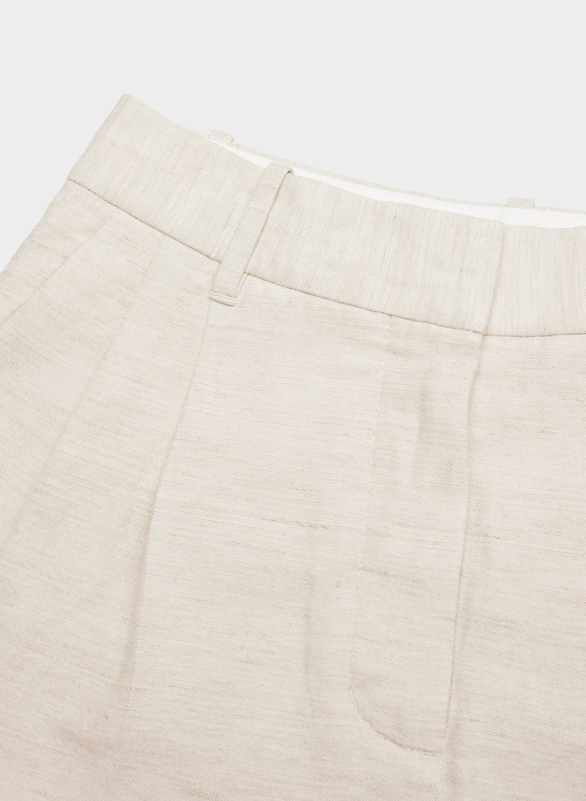 The Effortless Short™ Mini - CruiseLinen™ - NATURAL ECRU