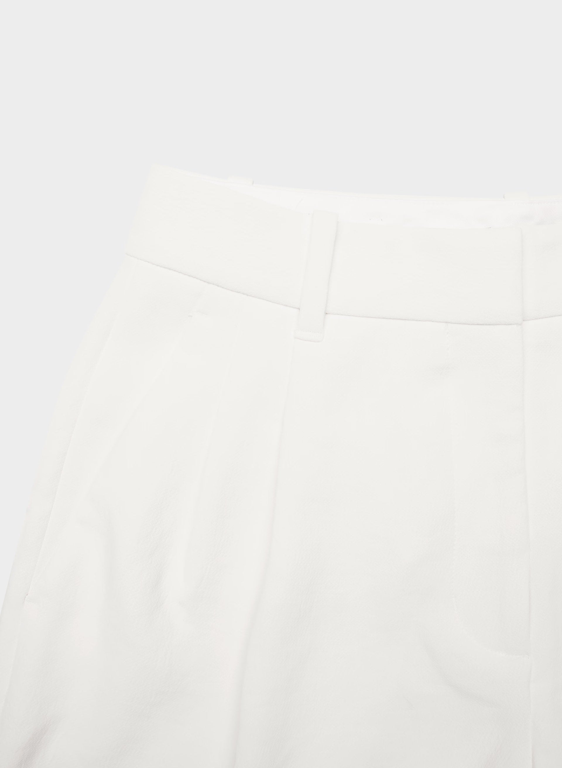 The Effortless Short™ Curve-Fit Mid-Thigh - Crepette™ - LIGHT BIRCH