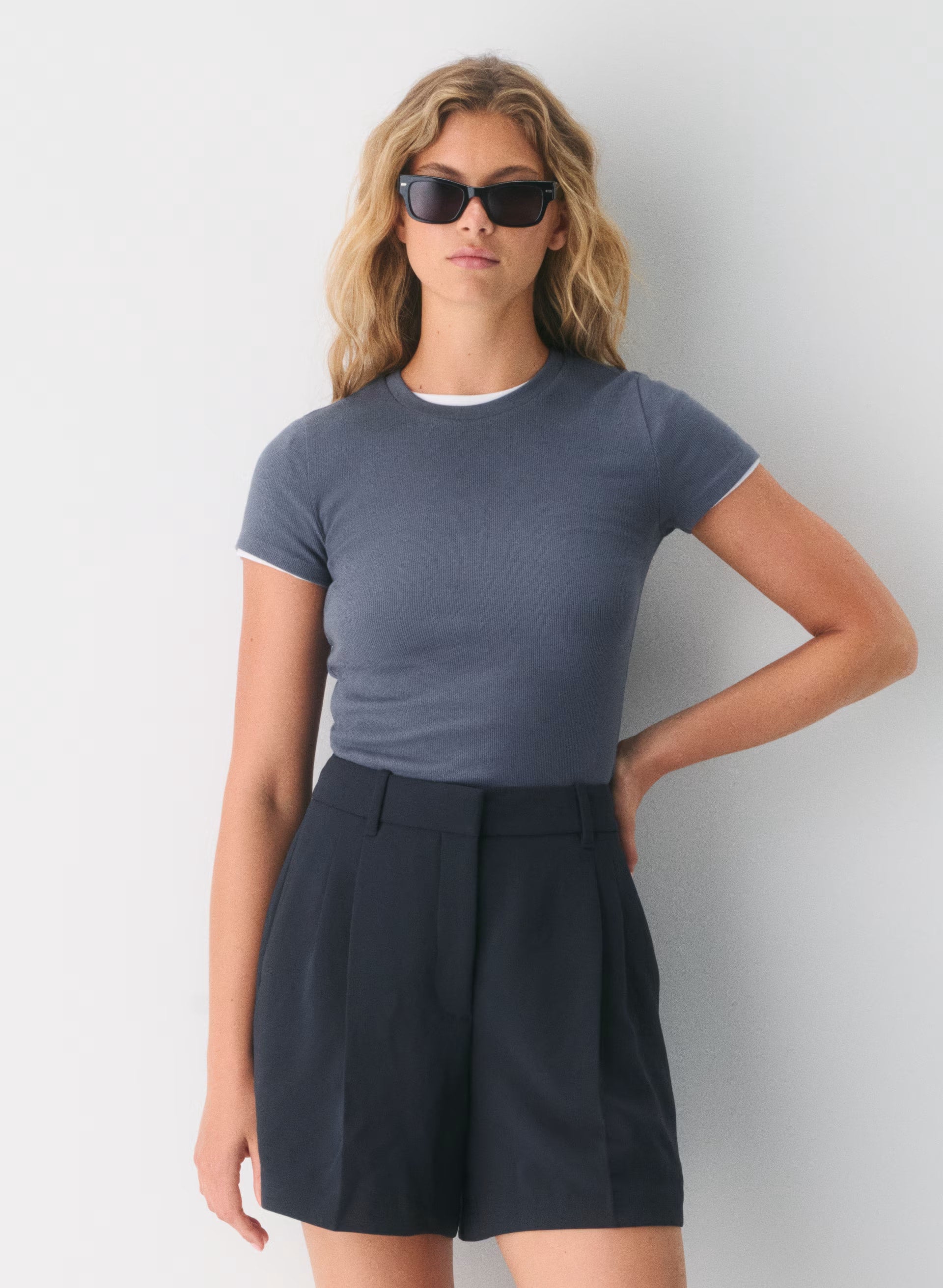 The Effortless Short™ Curve-Fit Mid-Thigh - Crepette™ - DARK NIGHT NAVY