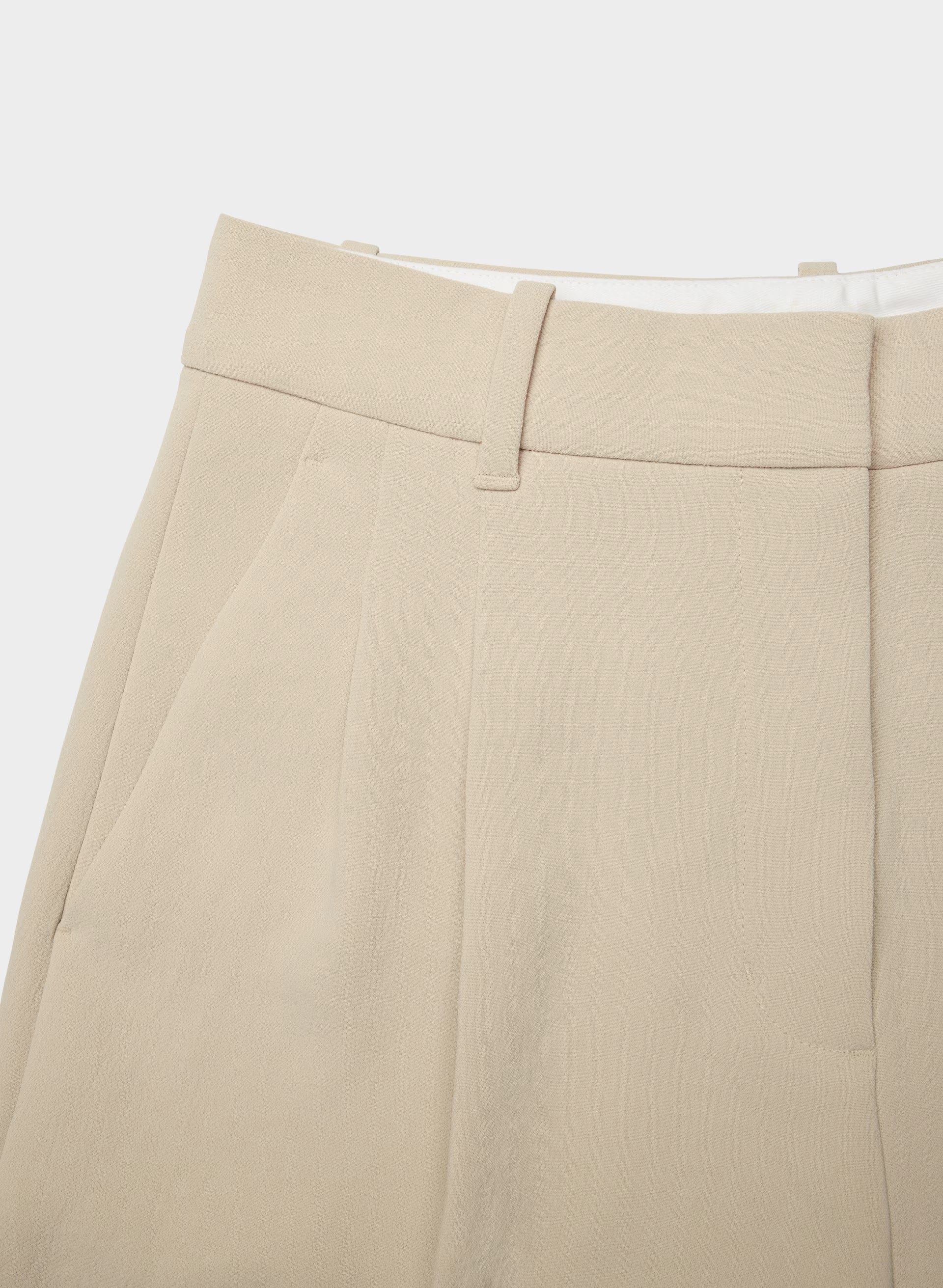 The Effortless Short™ Long - Crepette™ - MARCONA BEIGE