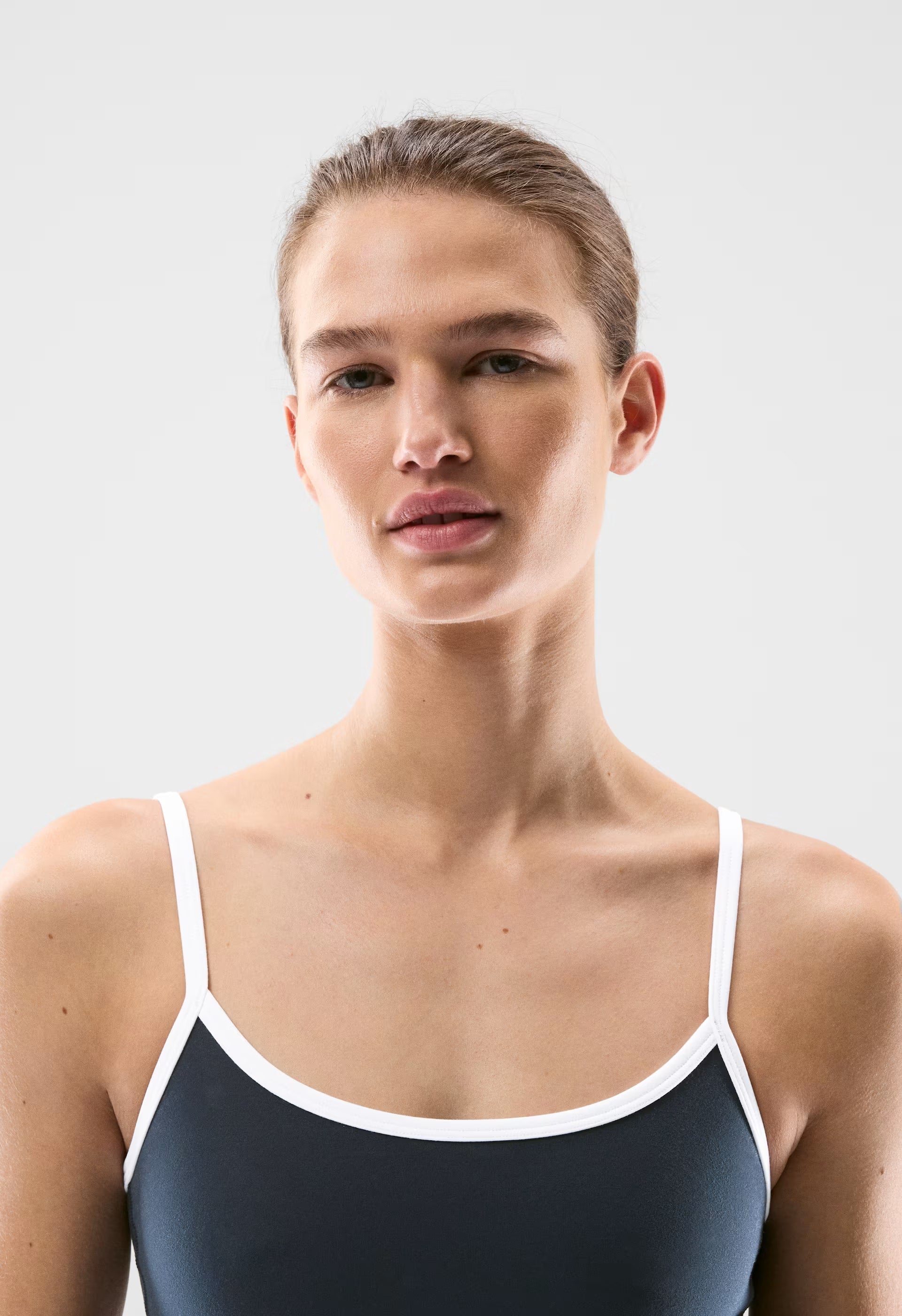 LIFE Essential Camisole - ADMIRAL/ BRIGHT WT