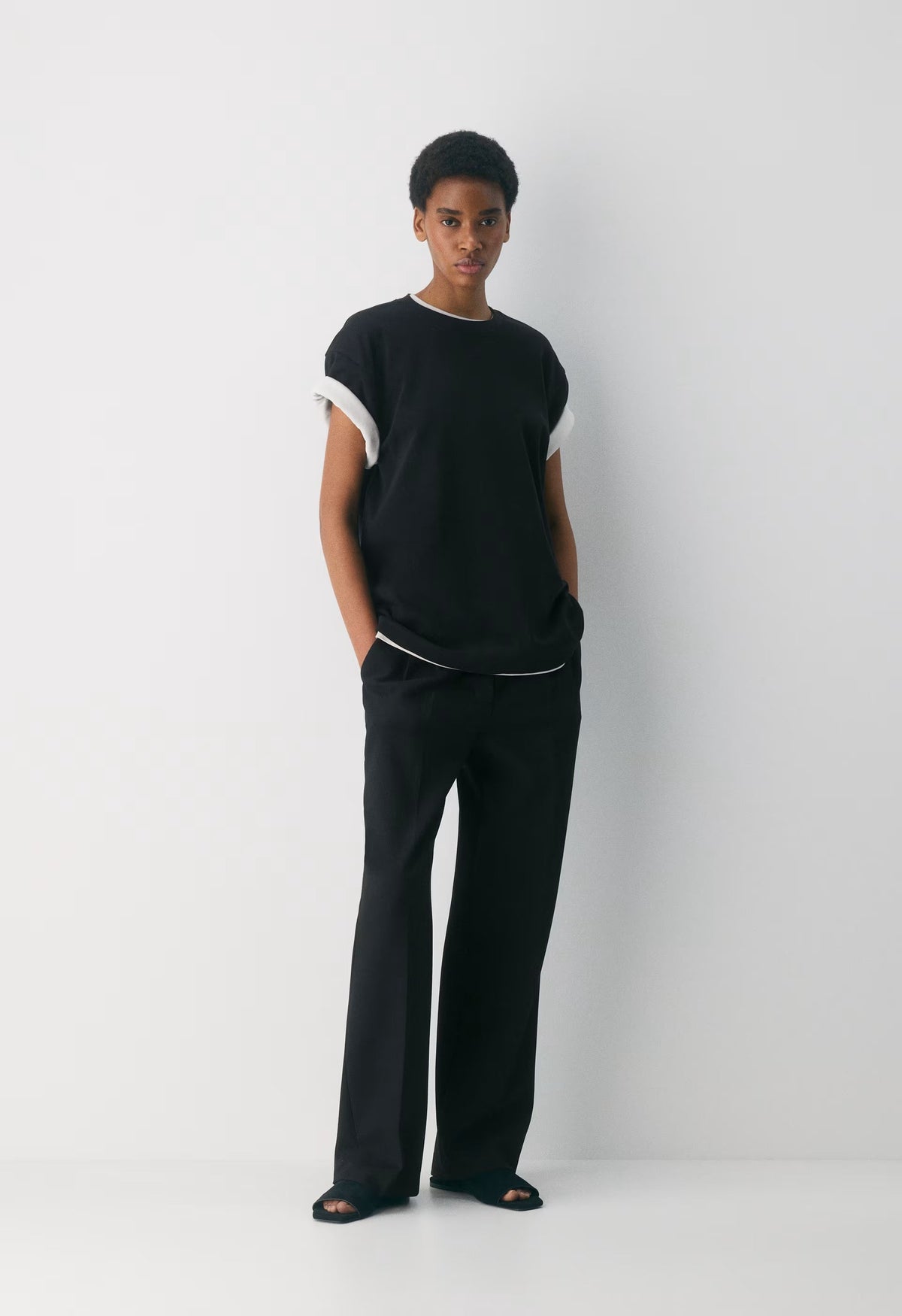 InterLock Cotton Pegasus T-Shirt - BLACK