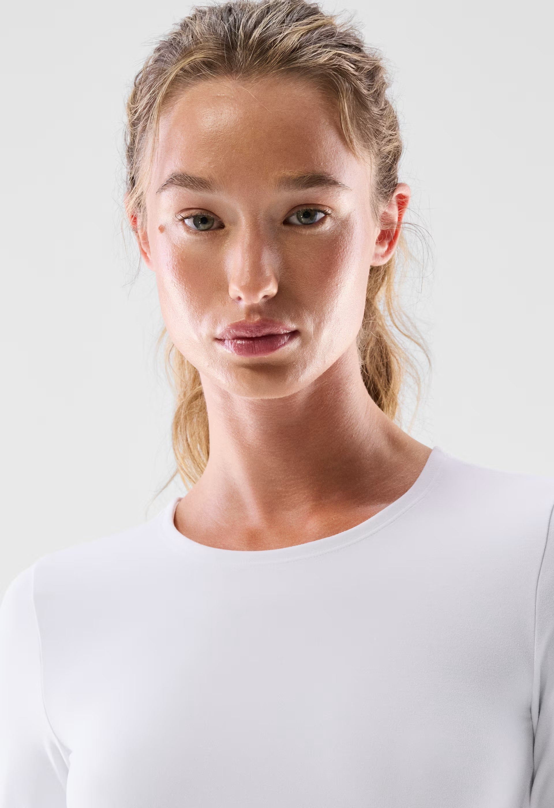 BUTTER Essential Longsleeve - BRIGHT WHITE