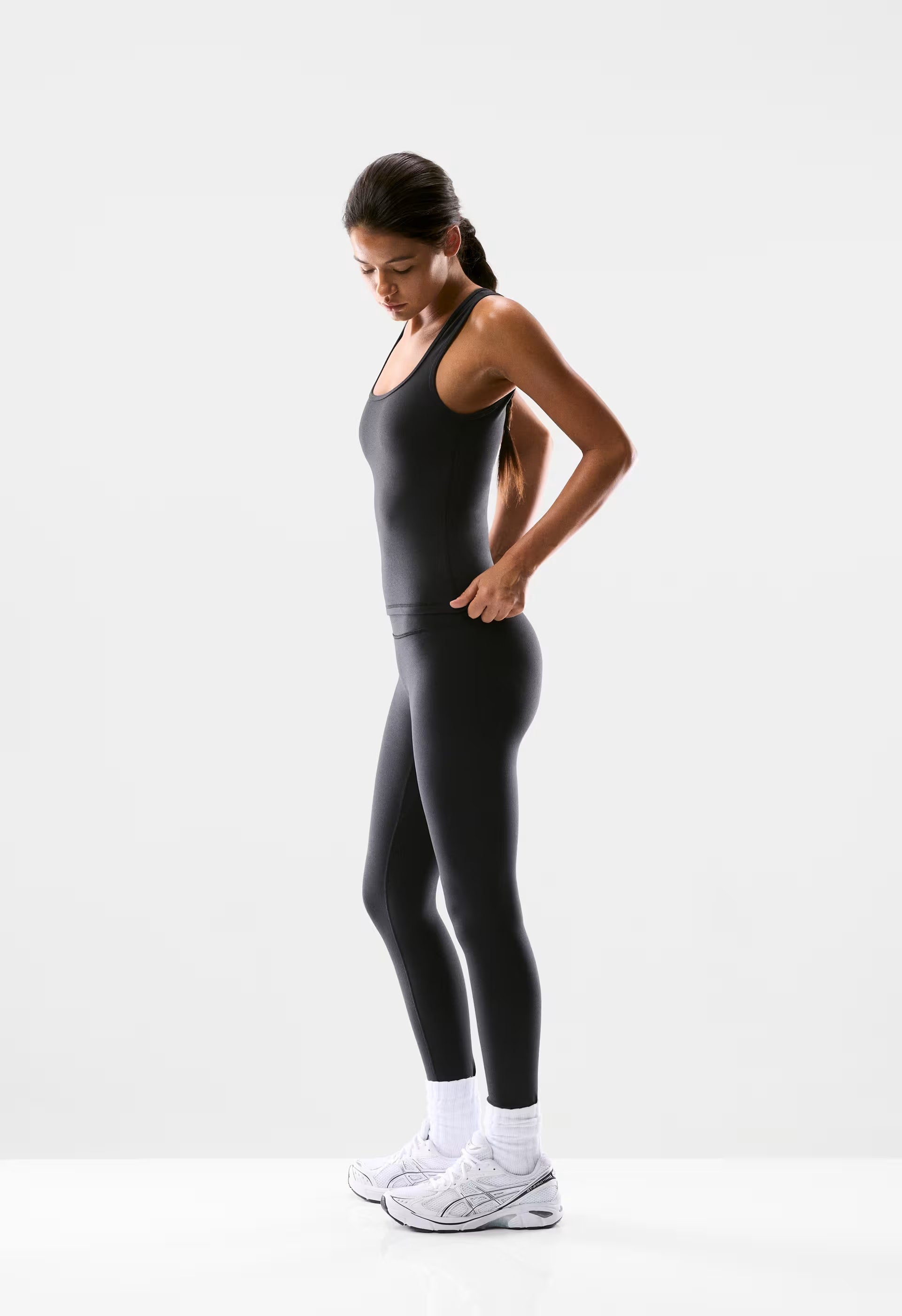 LIFE Fluidity Tank - BLACK