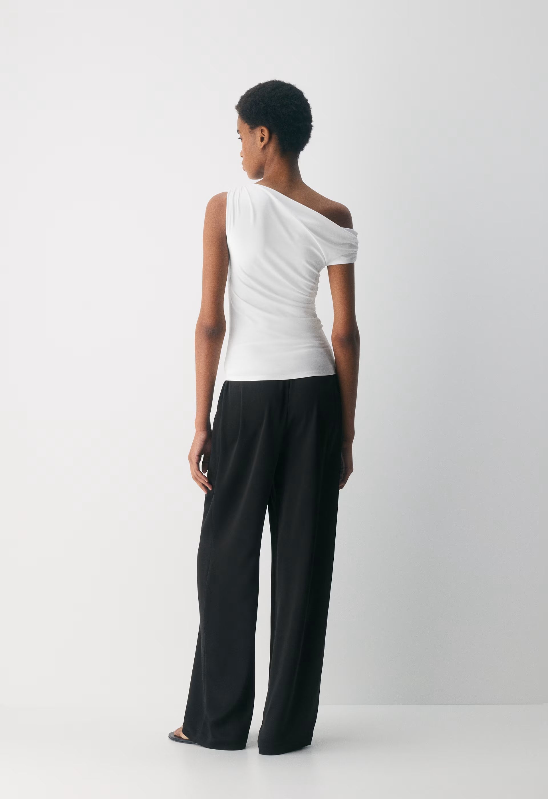 Smooth Matter™ Gallery Top - WHITE
