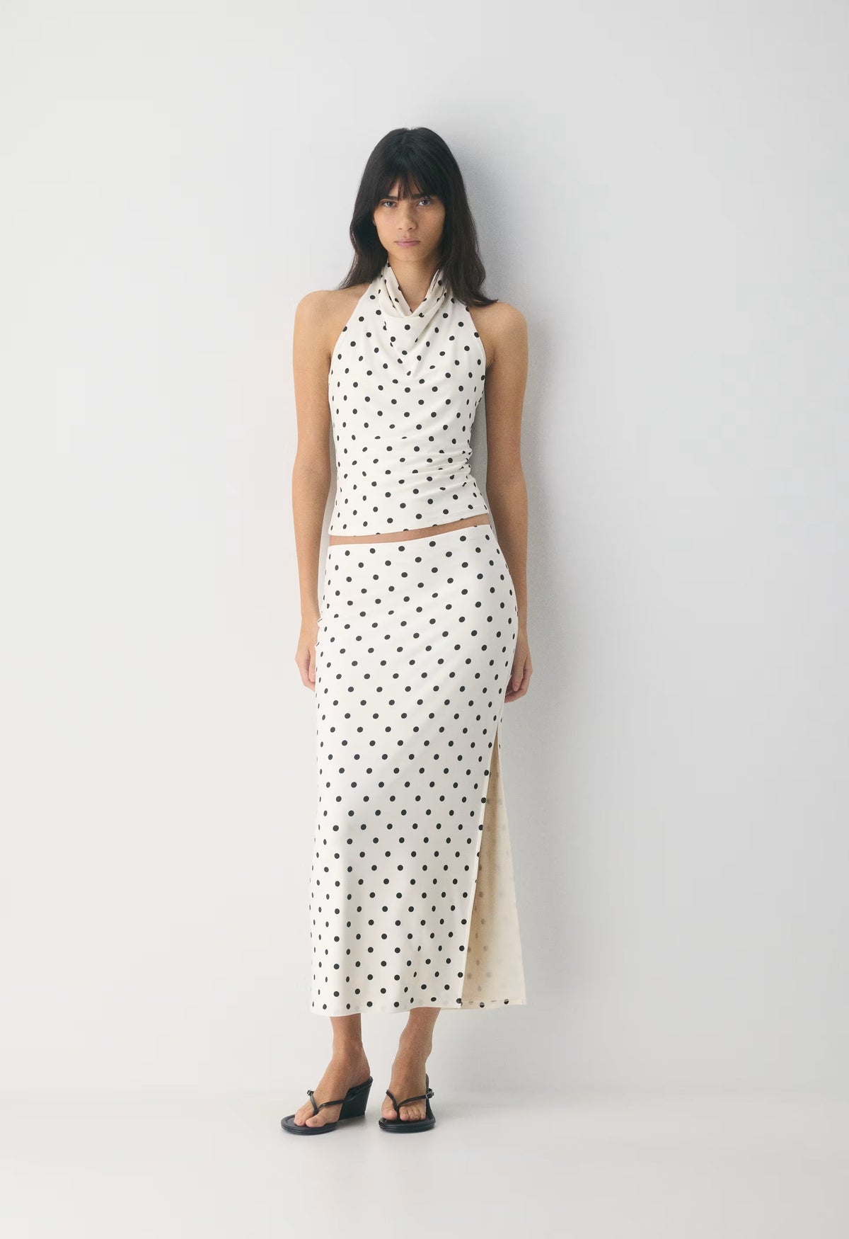 Smooth Matter™ Tower Halter Top - LIGHT BIRCH/BLACK