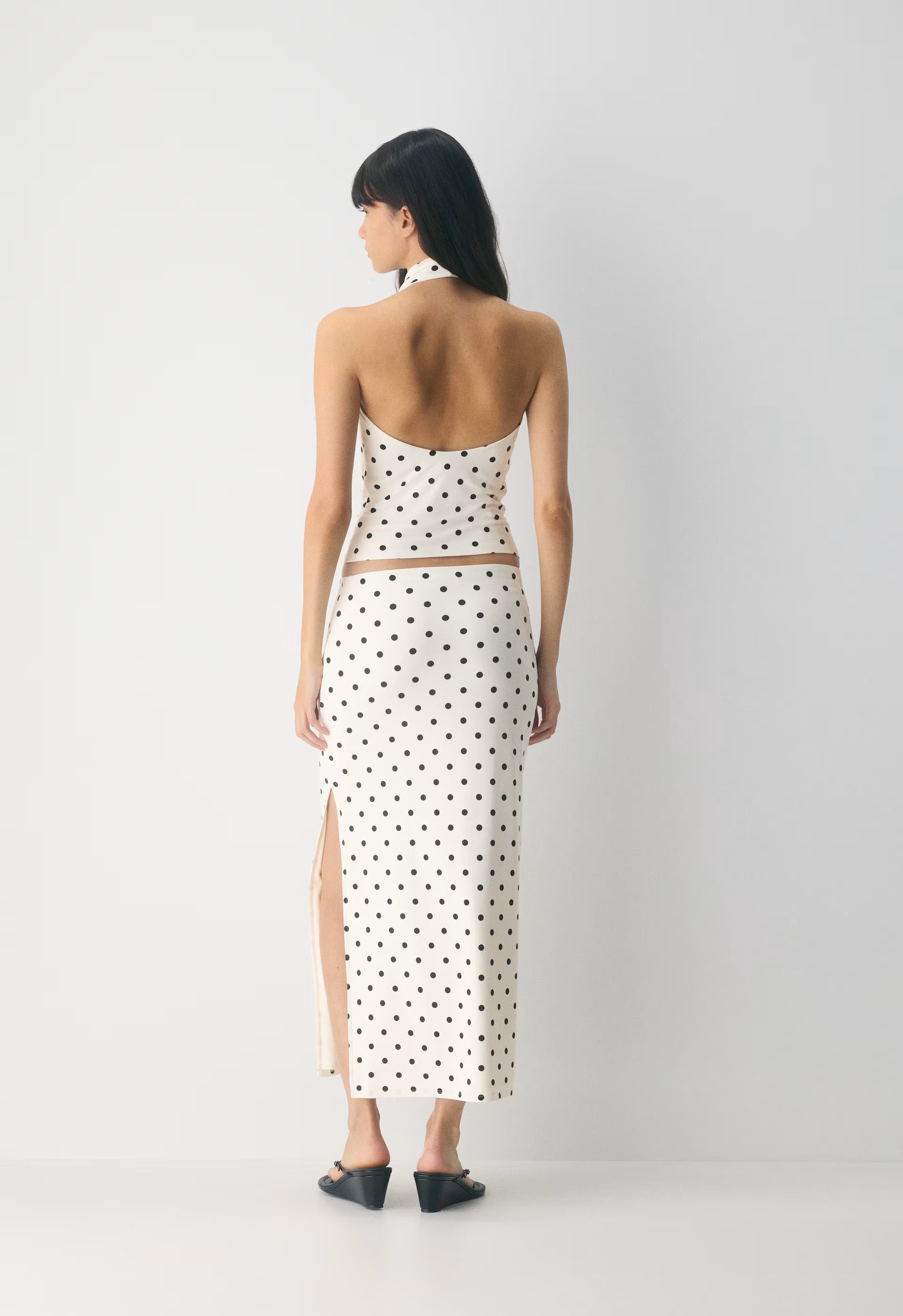 Smooth Matter™ Tower Halter Top - LIGHT BIRCH/BLACK