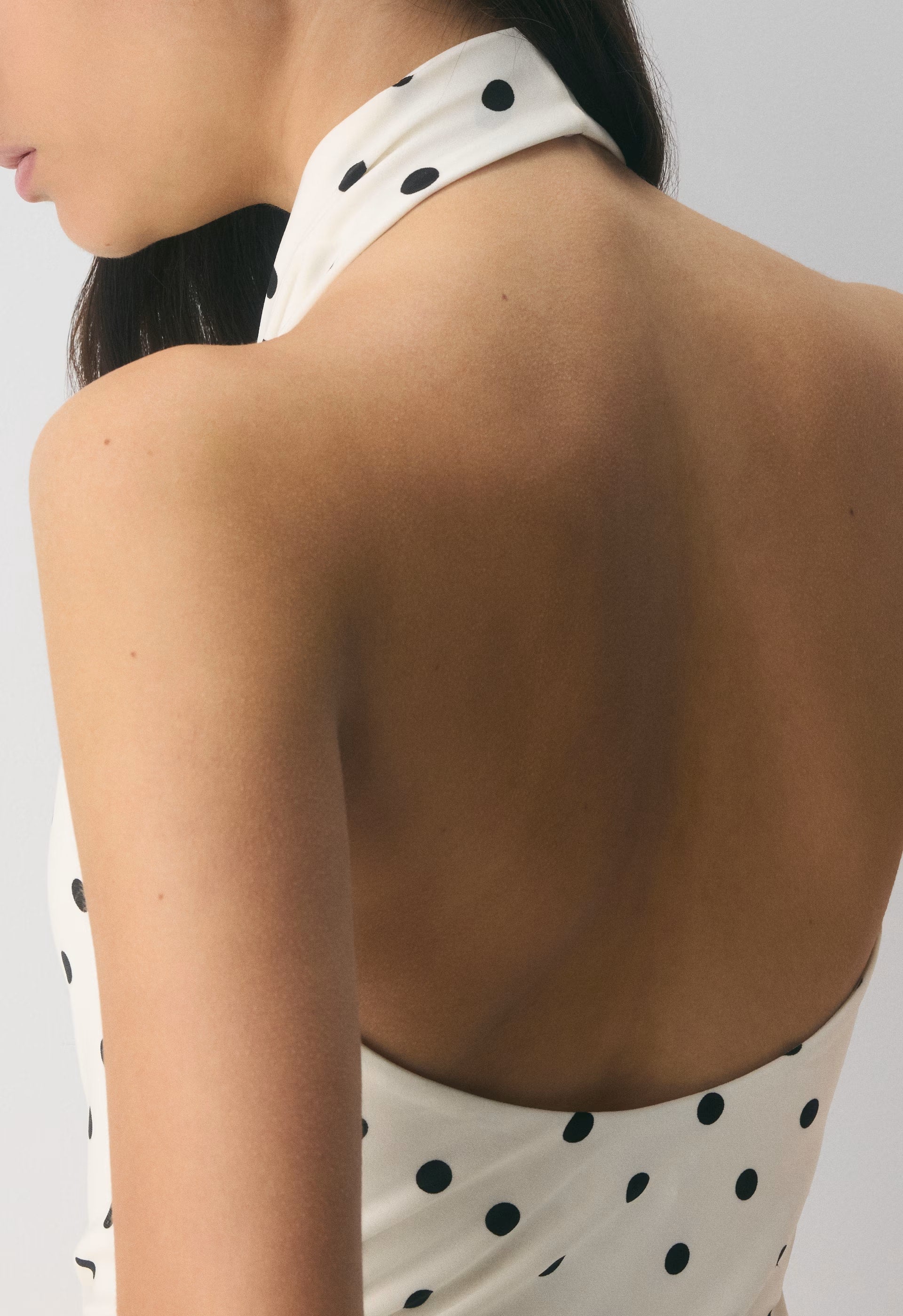 Smooth Matter™ Tower Halter Top - LIGHT BIRCH/BLACK