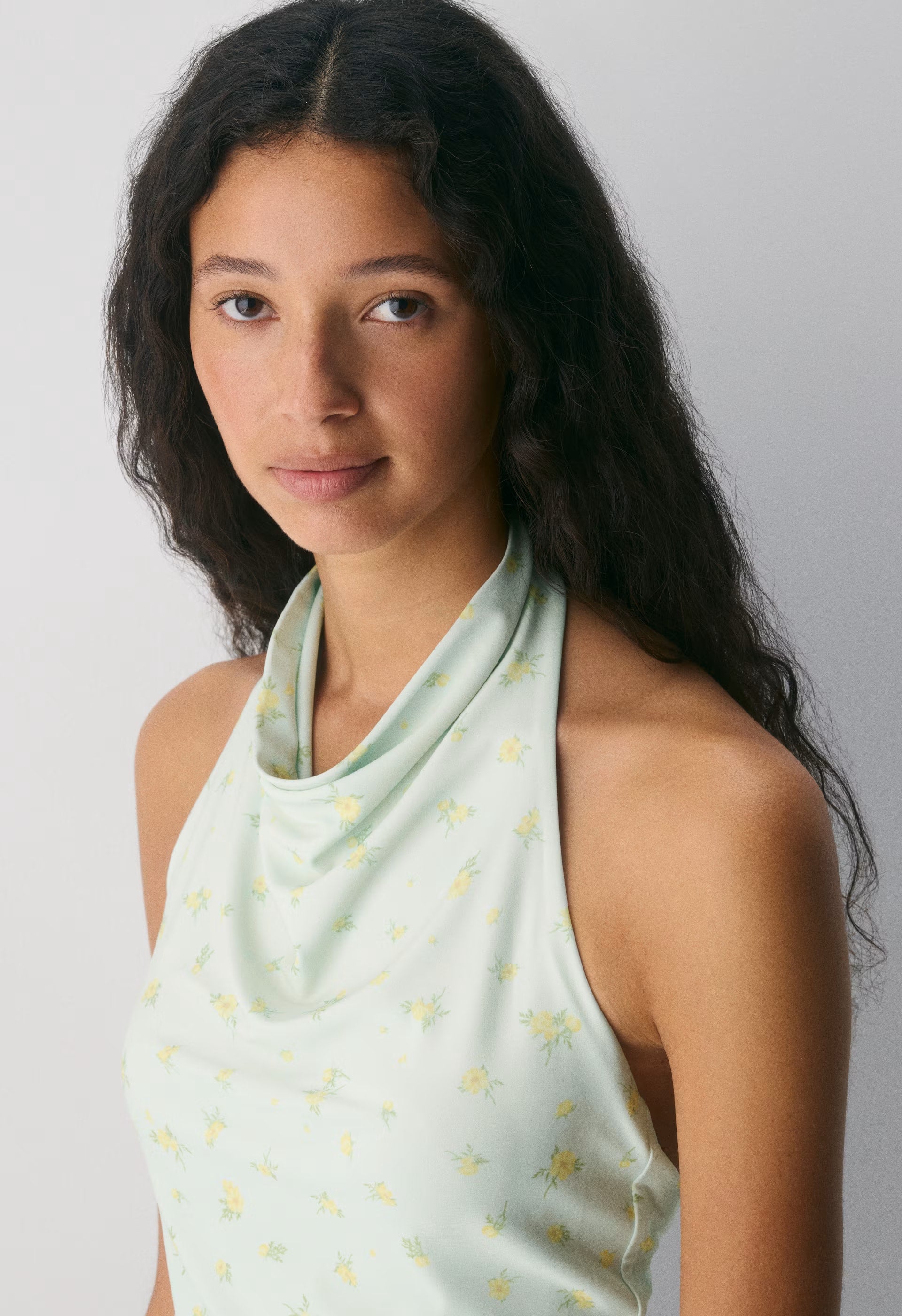 Smooth Matter™ Tower Halter Top - PALE AGV GR /PALE YLW