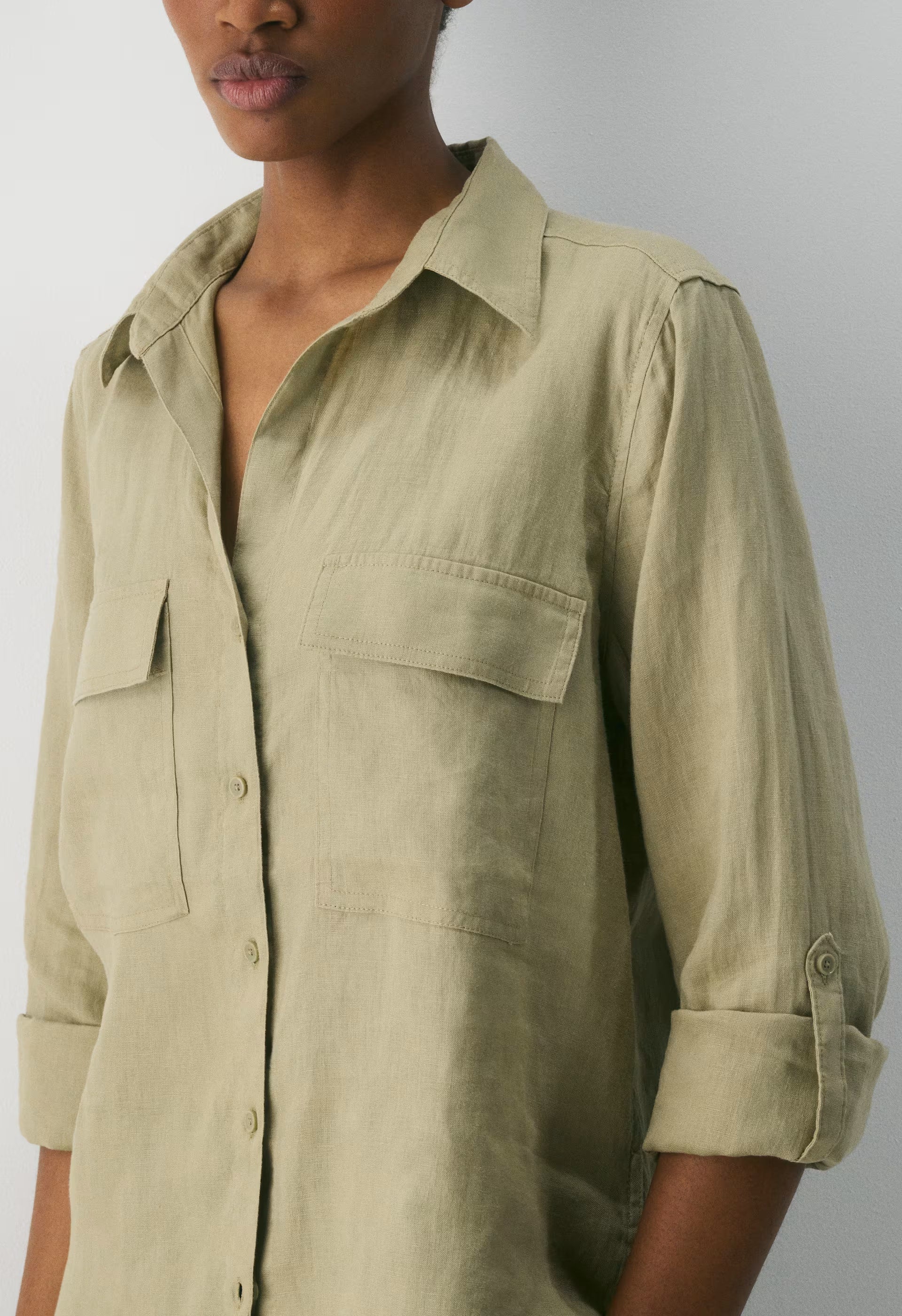 Utility Linen Shirt - MARTINI OLIVE