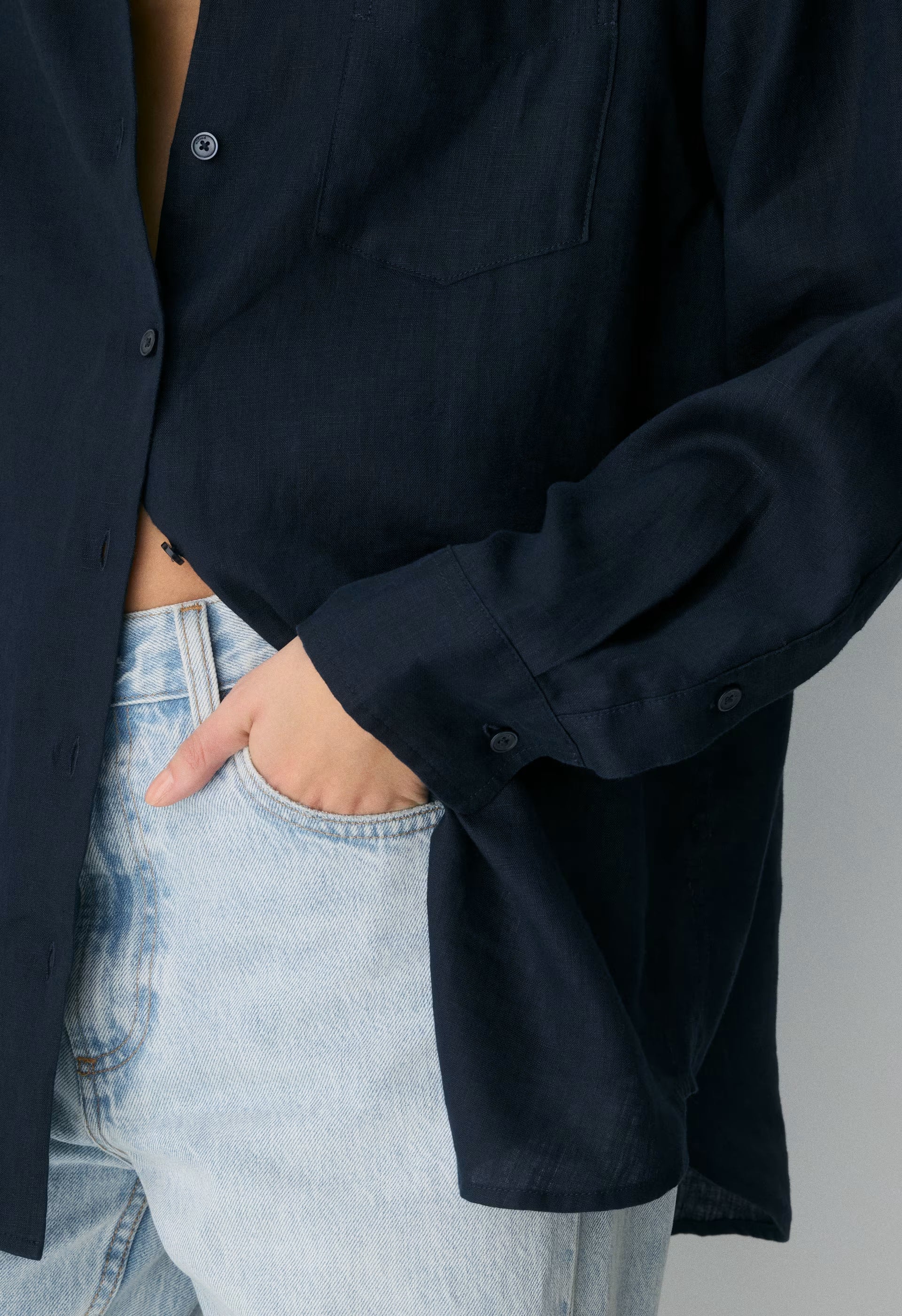 Reminisce Relaxed Linen Shirt - DARK NIGHT NAVY