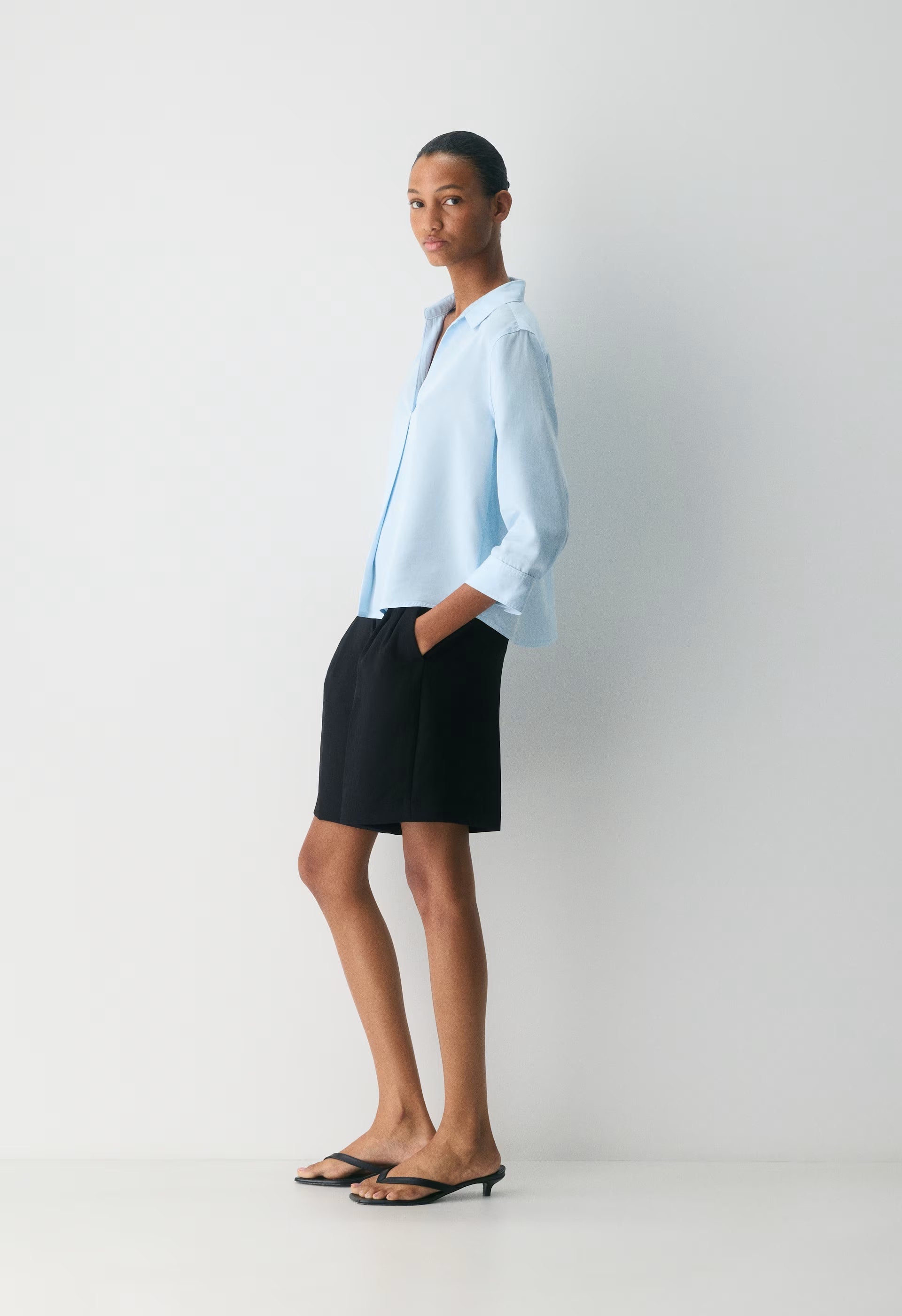 Persona Shirt - VNTG VLL BLUE