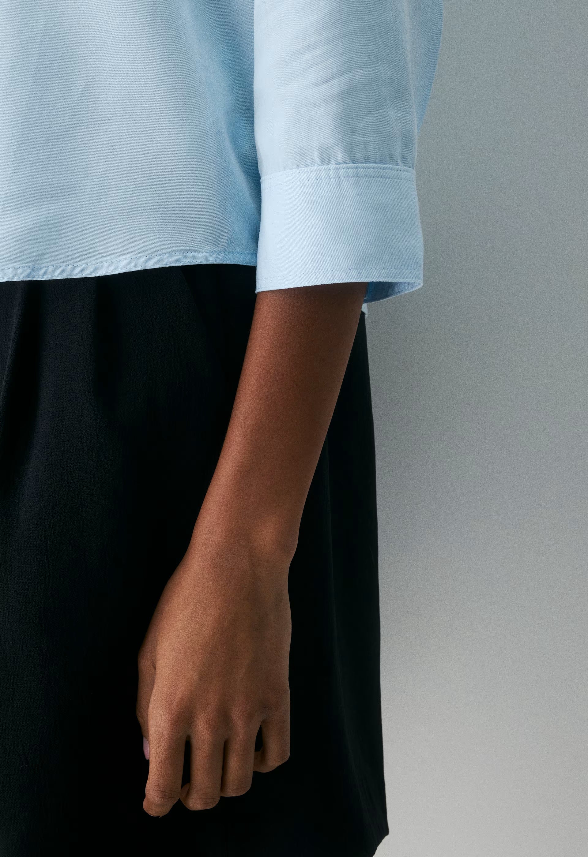 Persona Shirt - VNTG VLL BLUE