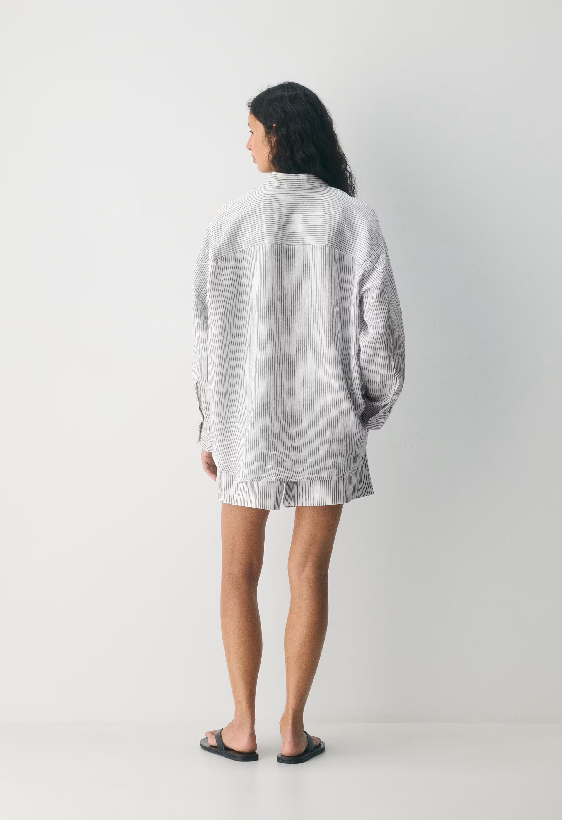Reminisce Relaxed Linen Shirt - MILN STRIPE W/HRBR NV