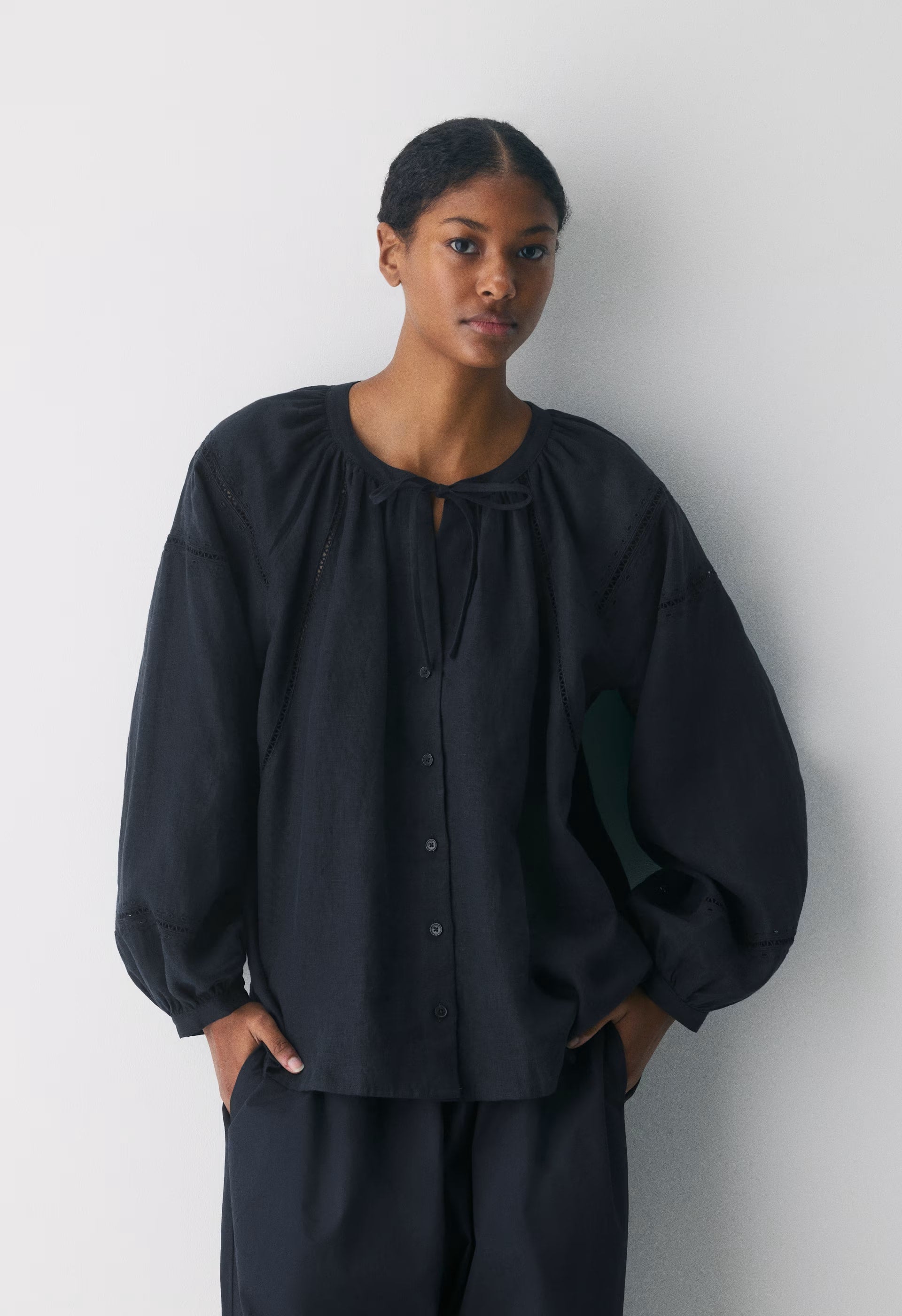 Cabana Linen Blouse - ADMIRAL