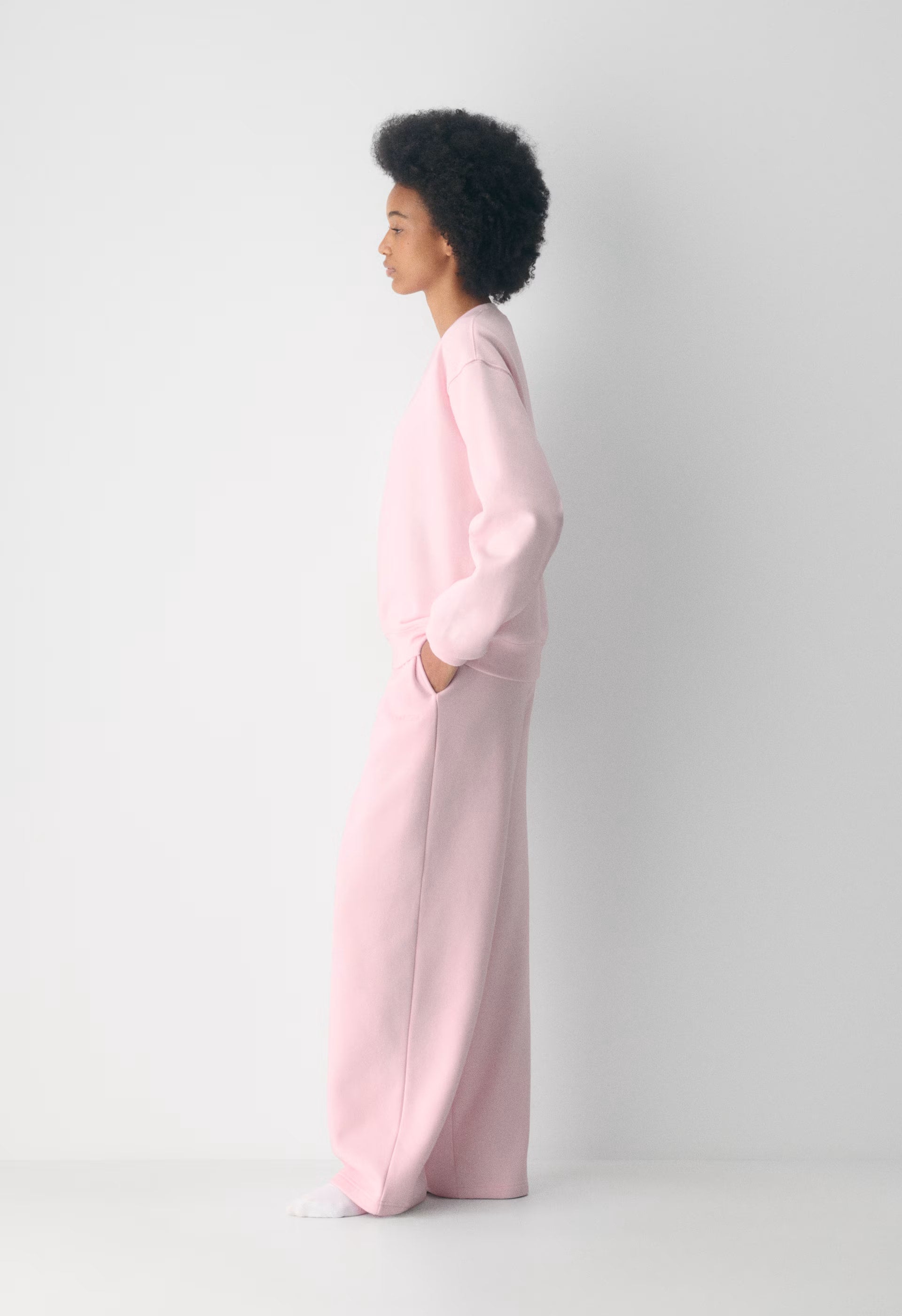 Cozy Sweatfleece Perfect Crew Sweatshirt - VILLA PINK