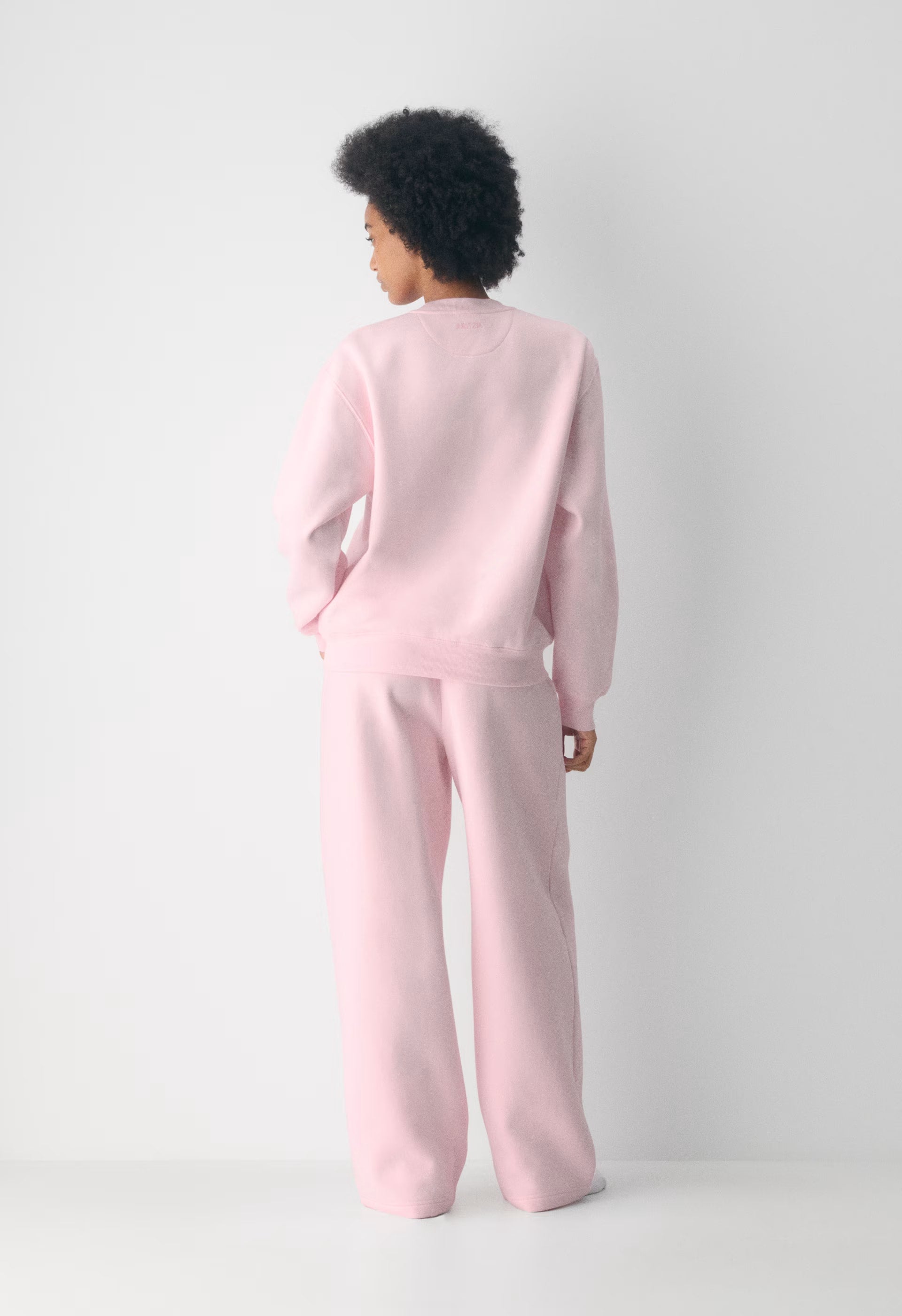 Cozy Sweatfleece Perfect Crew Sweatshirt - VILLA PINK